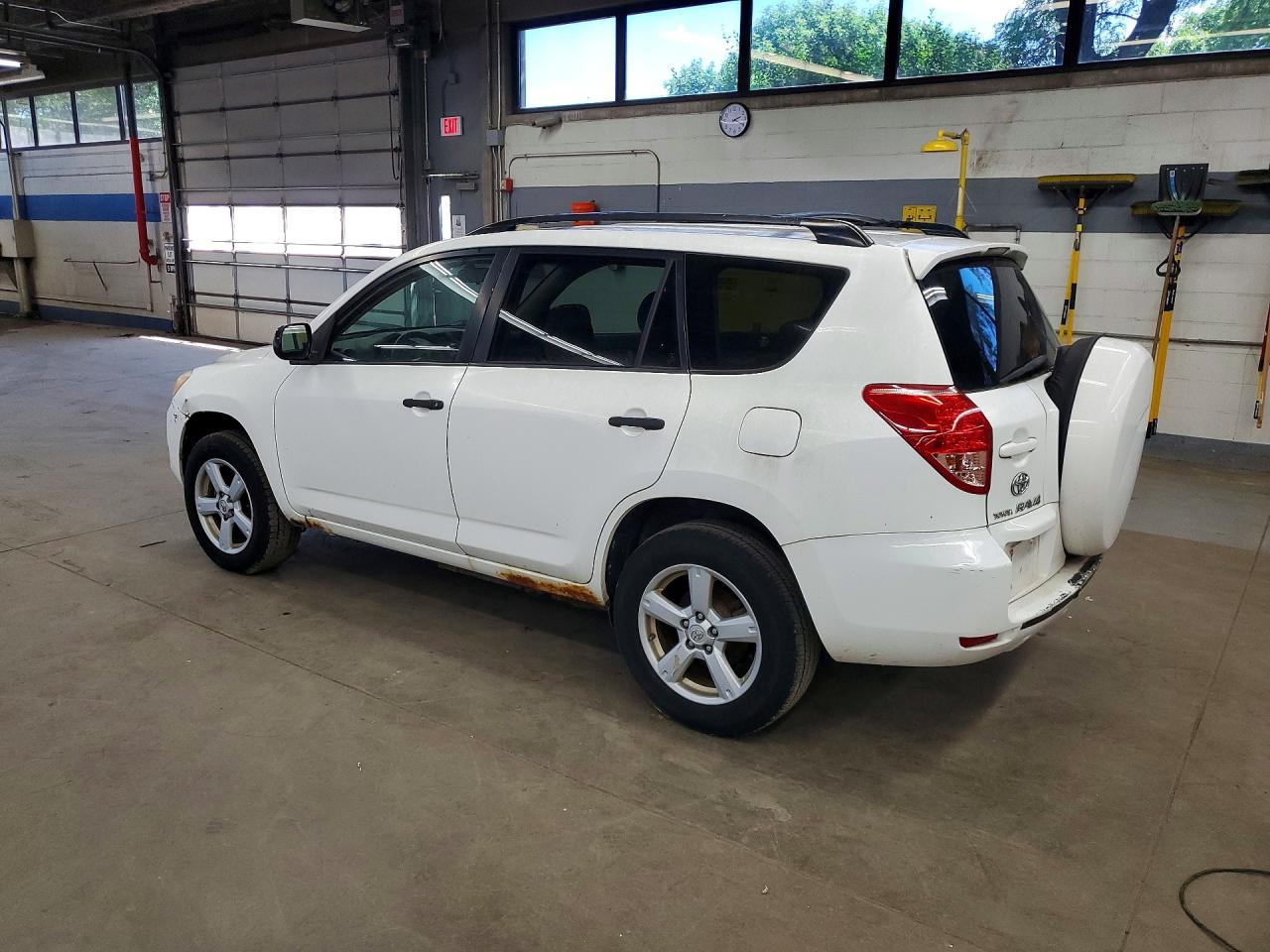 2007 Toyota Rav4 Base White vin: JTMZD33V876036353