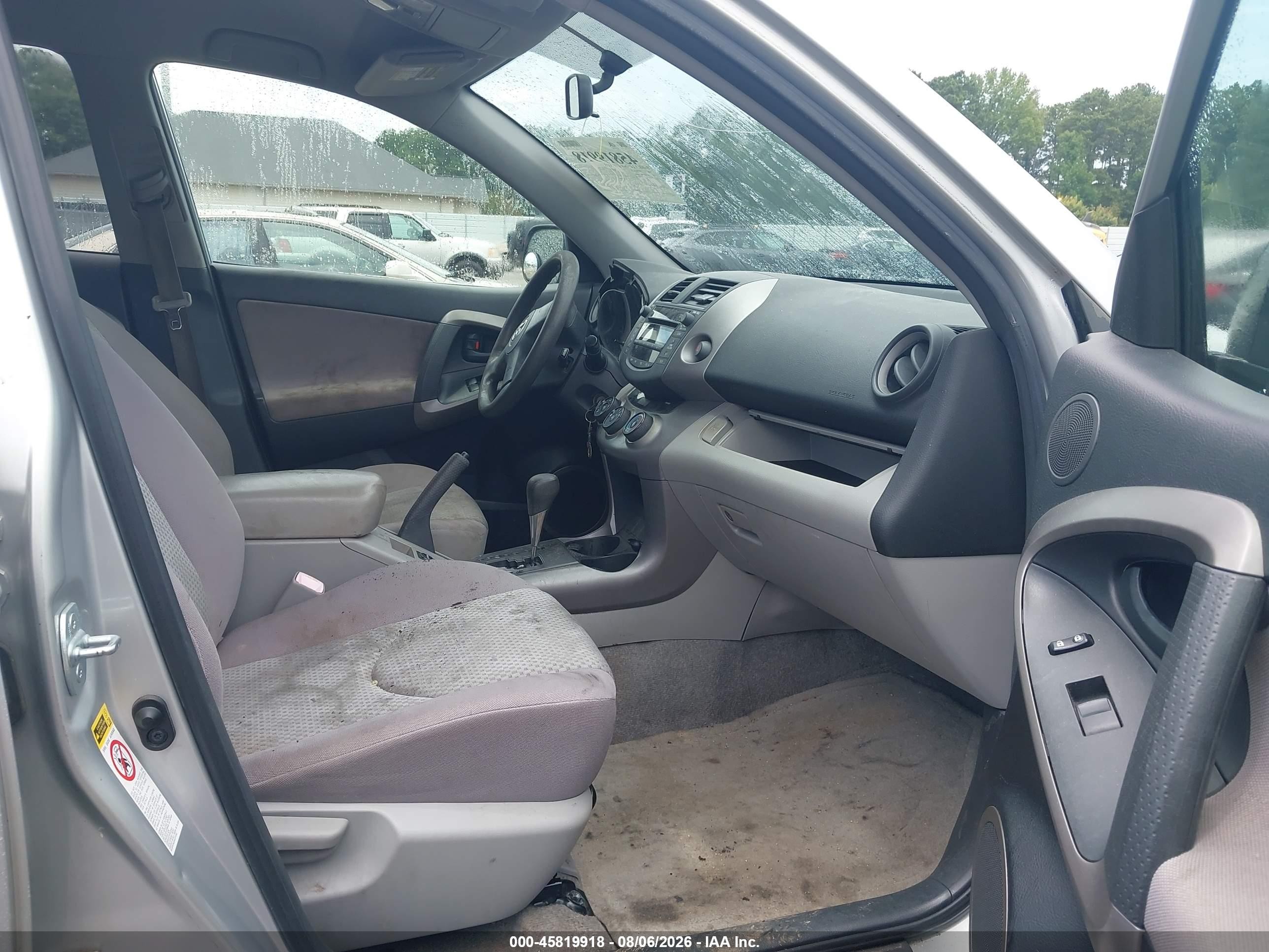 2008 Toyota Rav4   Silver vin: JTMZD33V885080683