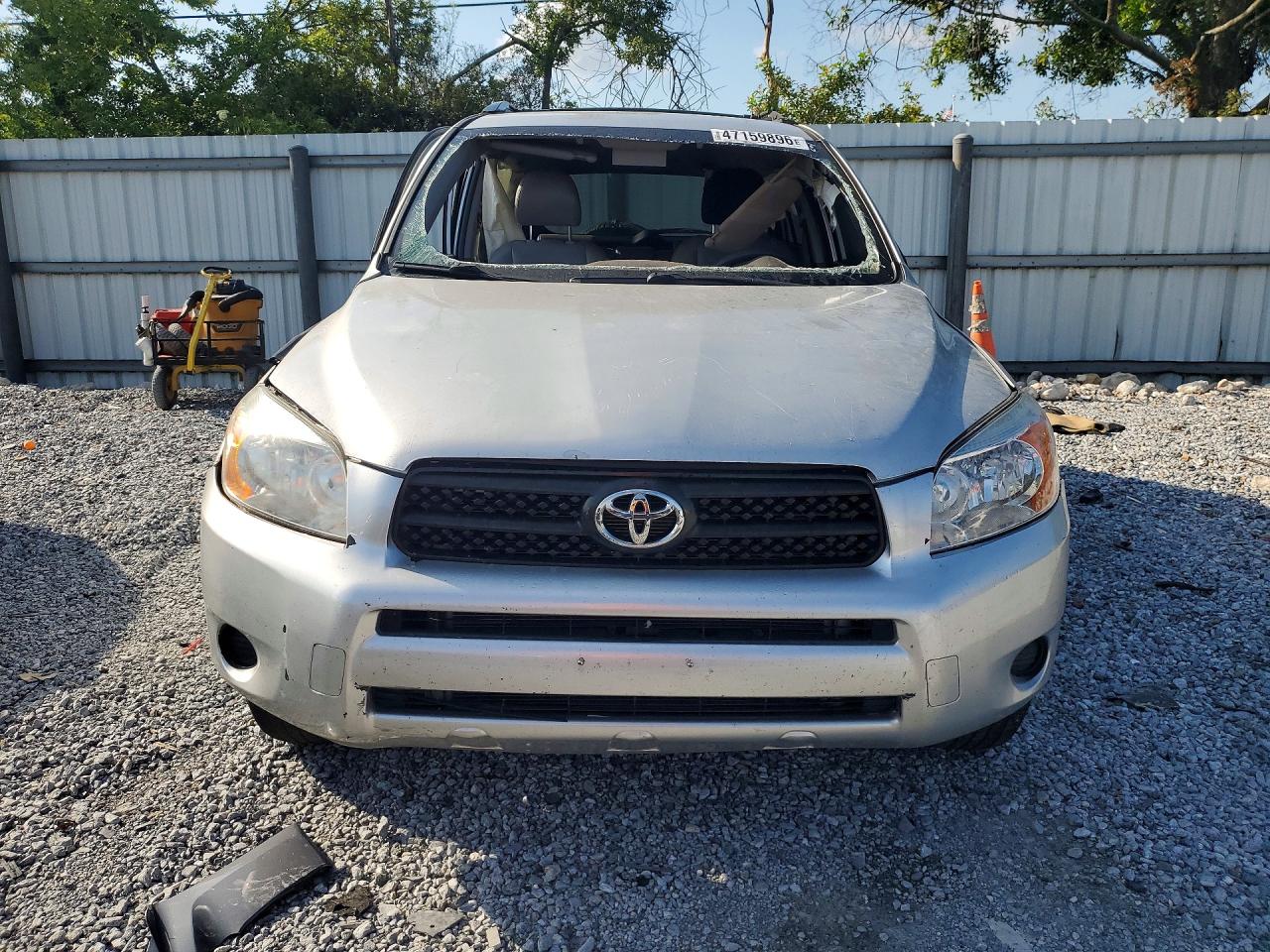 2008 Toyota Rav4 Base Silver vin: JTMZD33V885083048