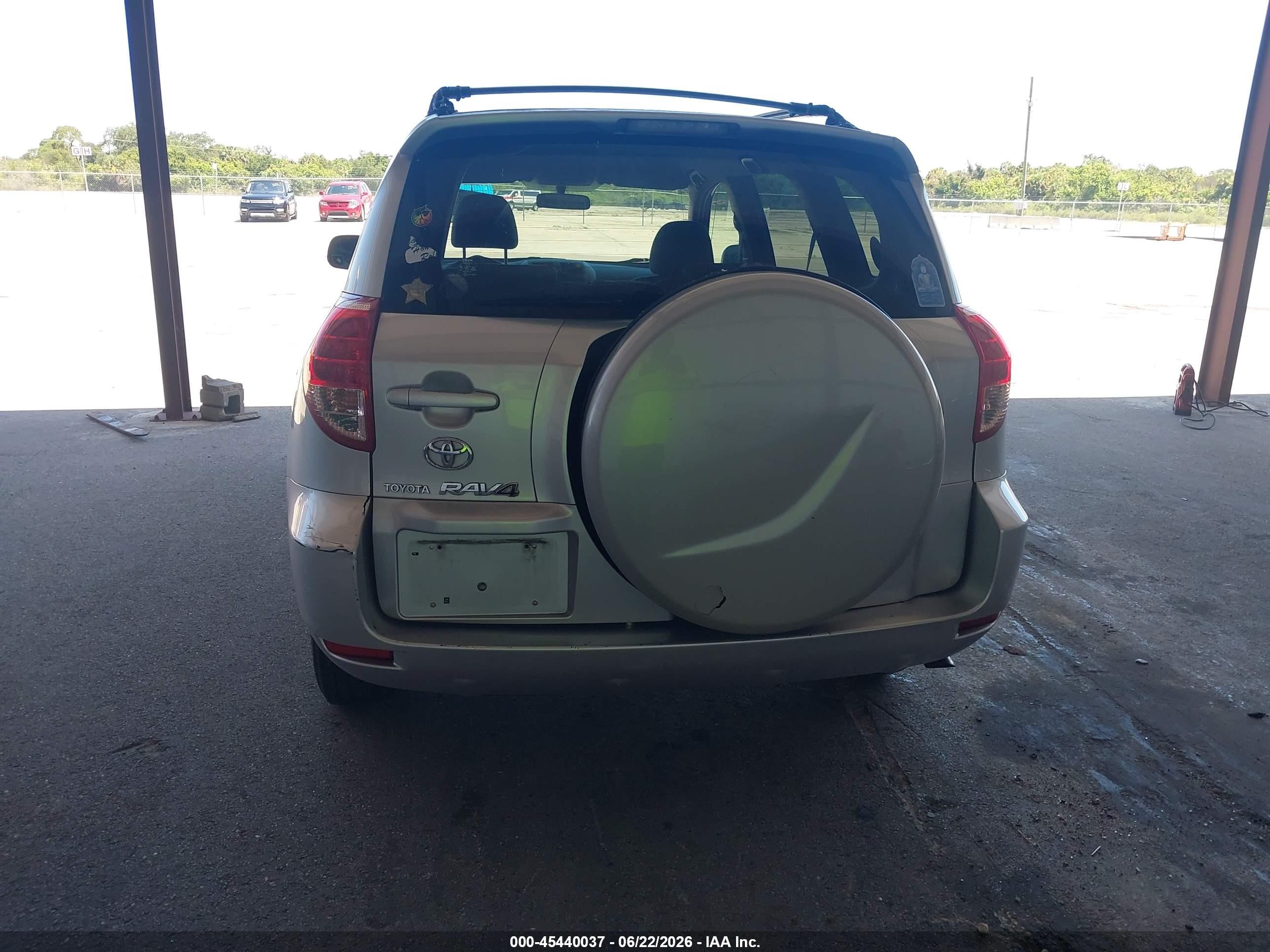 2008 Toyota Rav4 Silver vin: JTMZD33V886077583