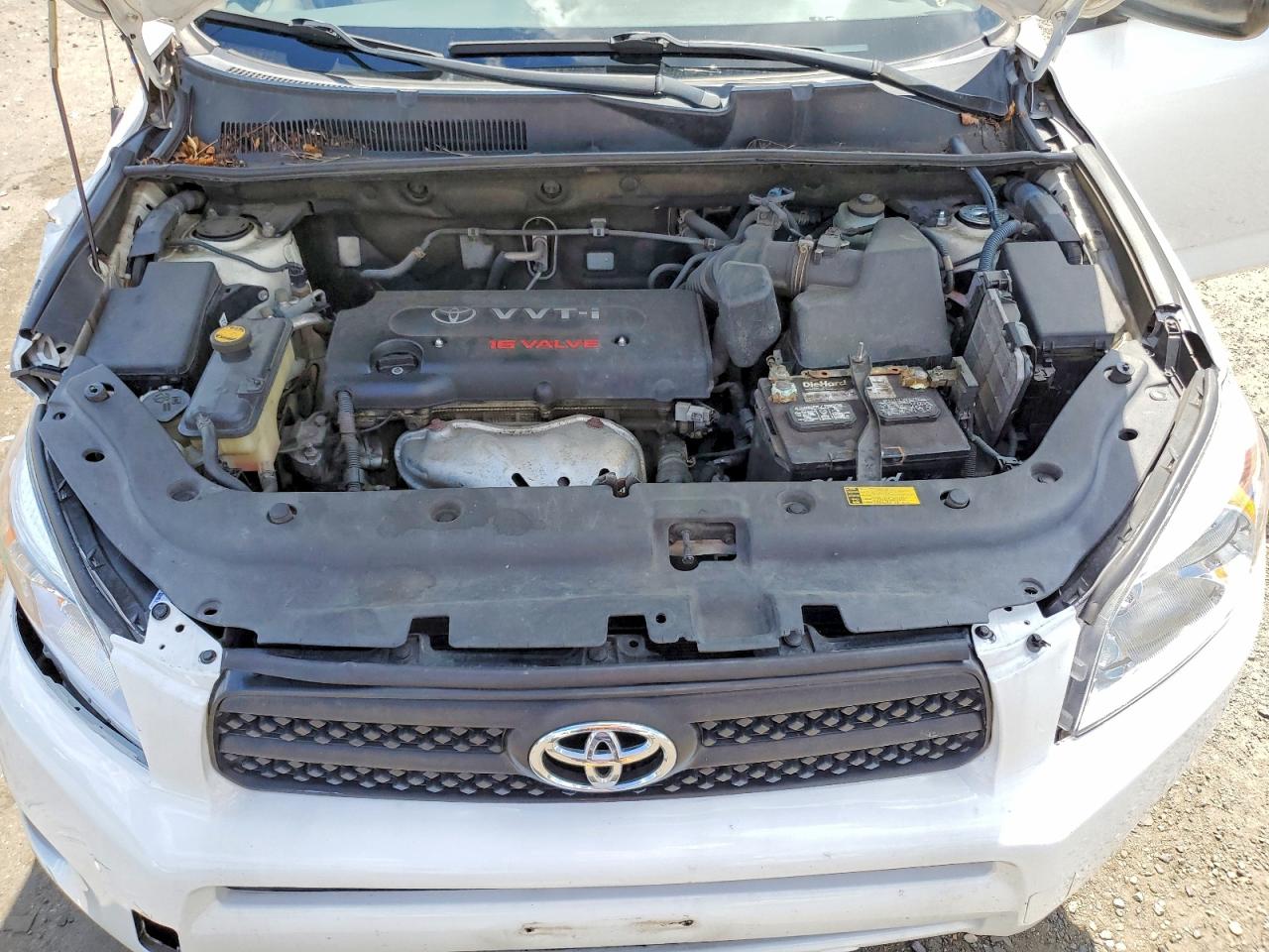2006 Toyota Rav4 Base White vin: JTMZD33V965005746