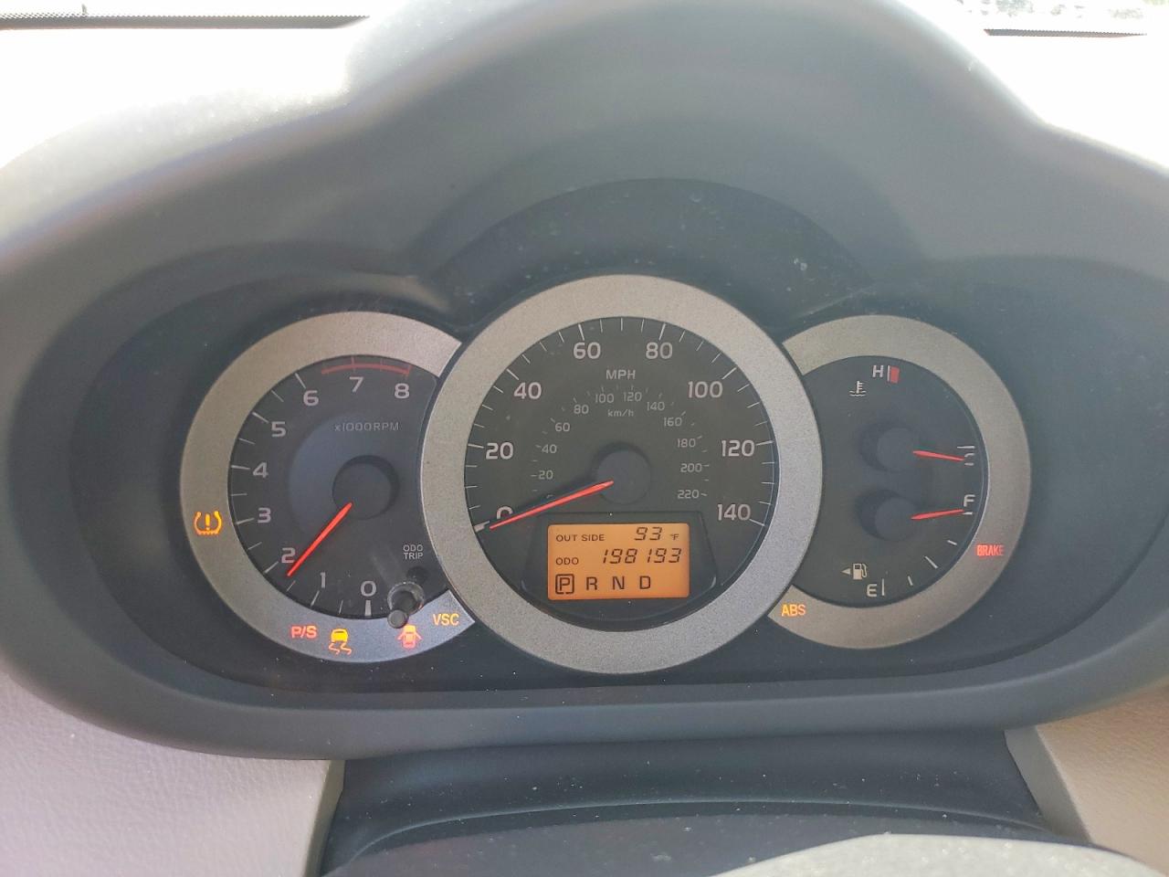 2006 Toyota Rav4 Base Gold vin: JTMZD33V965006802