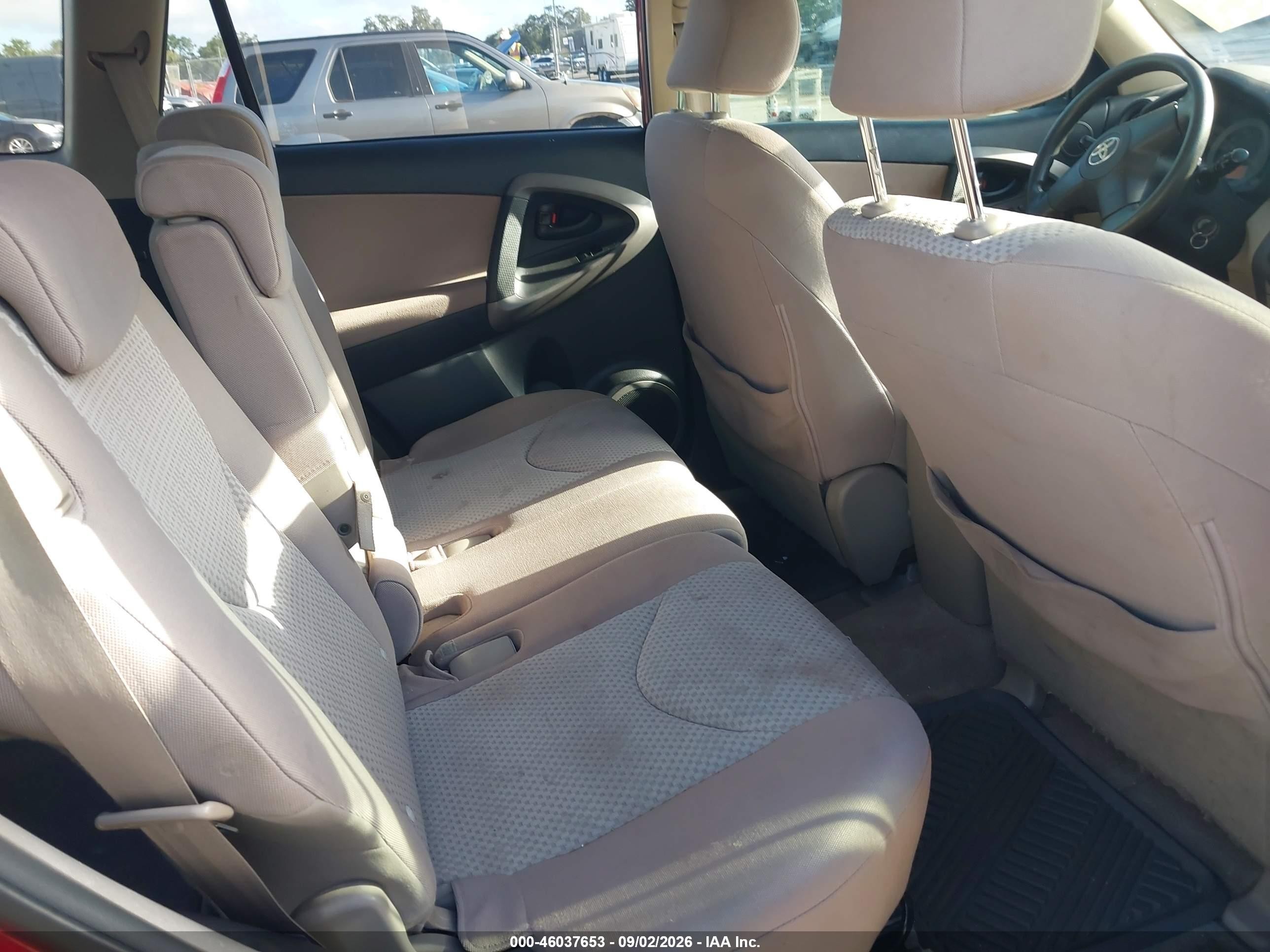 2006 Toyota Rav4   Красный vin: JTMZD33V965014916