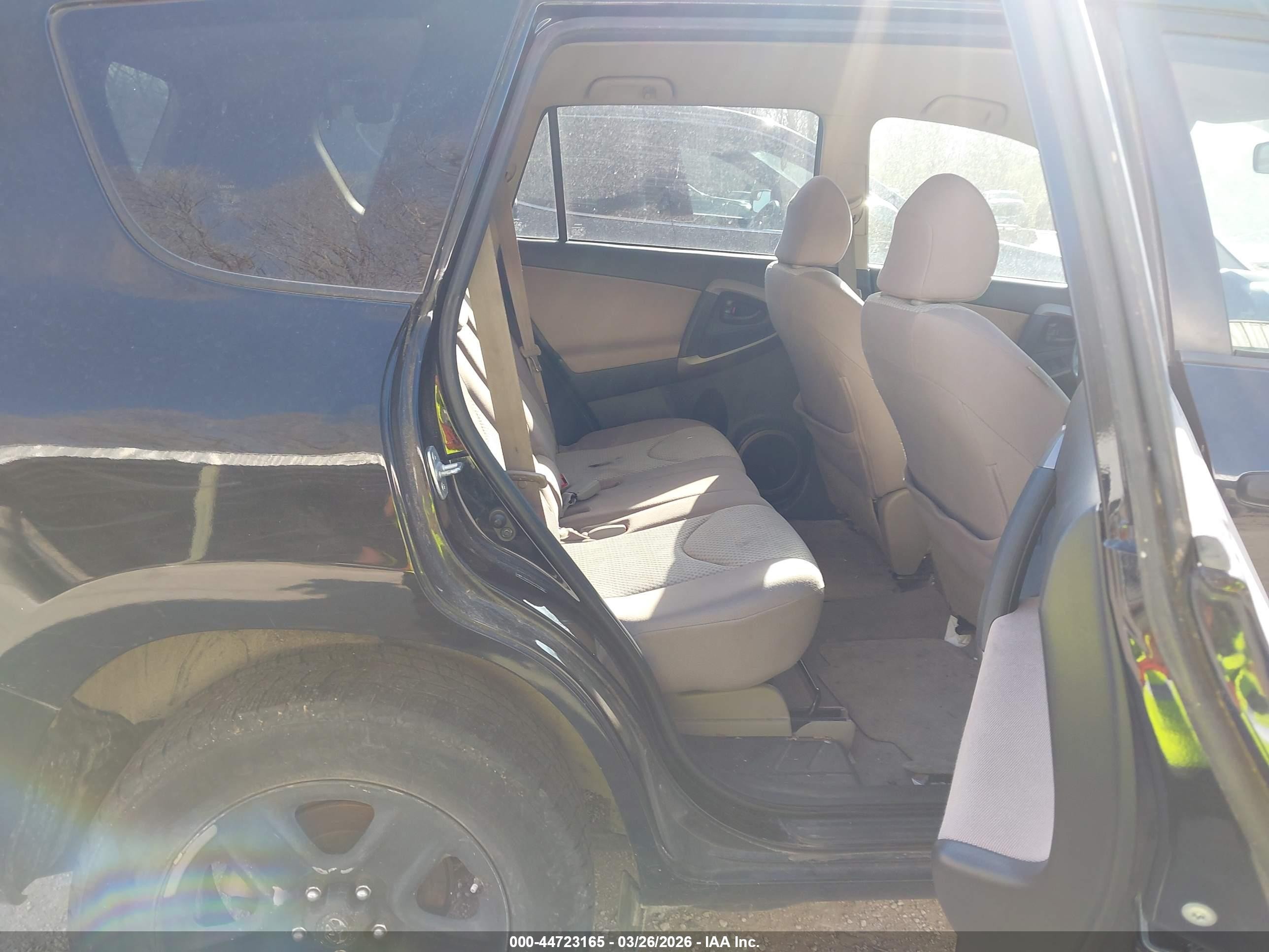 2007 Toyota Rav4   Black vin: JTMZD33V975068461