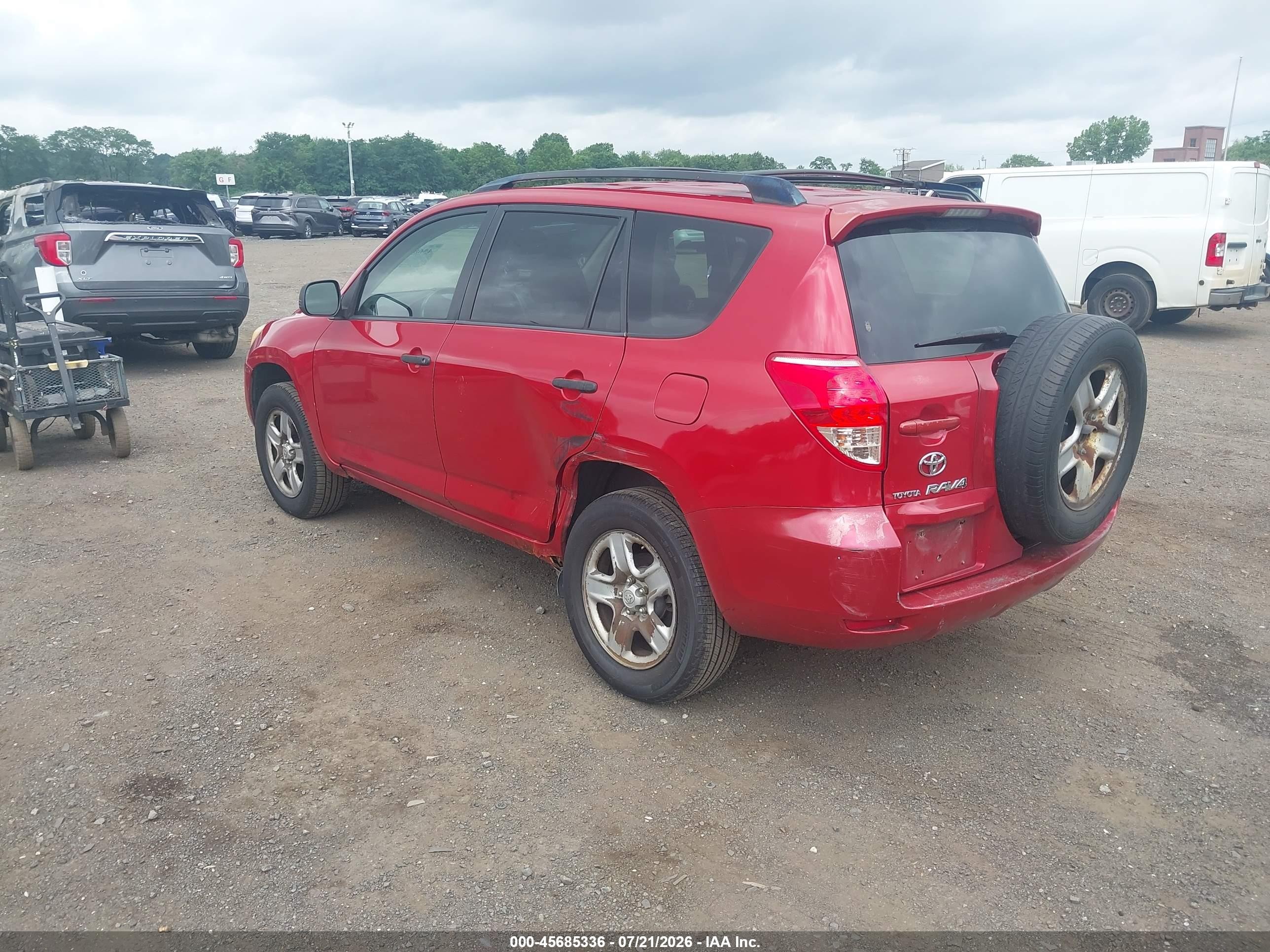 2007 Toyota Rav4   Red vin: JTMZD33V976024390