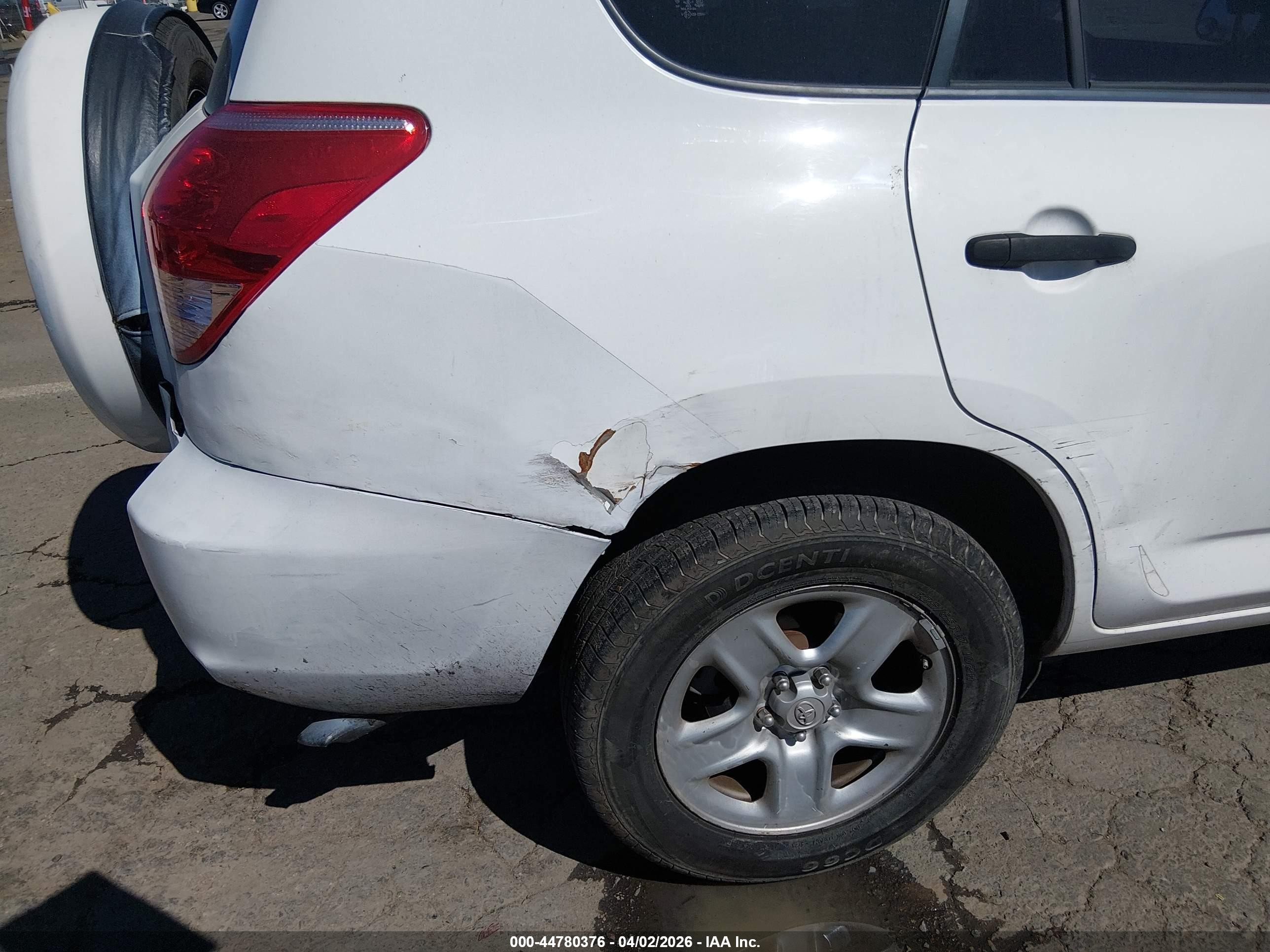2008 Toyota Rav4   White vin: JTMZD33V985088582