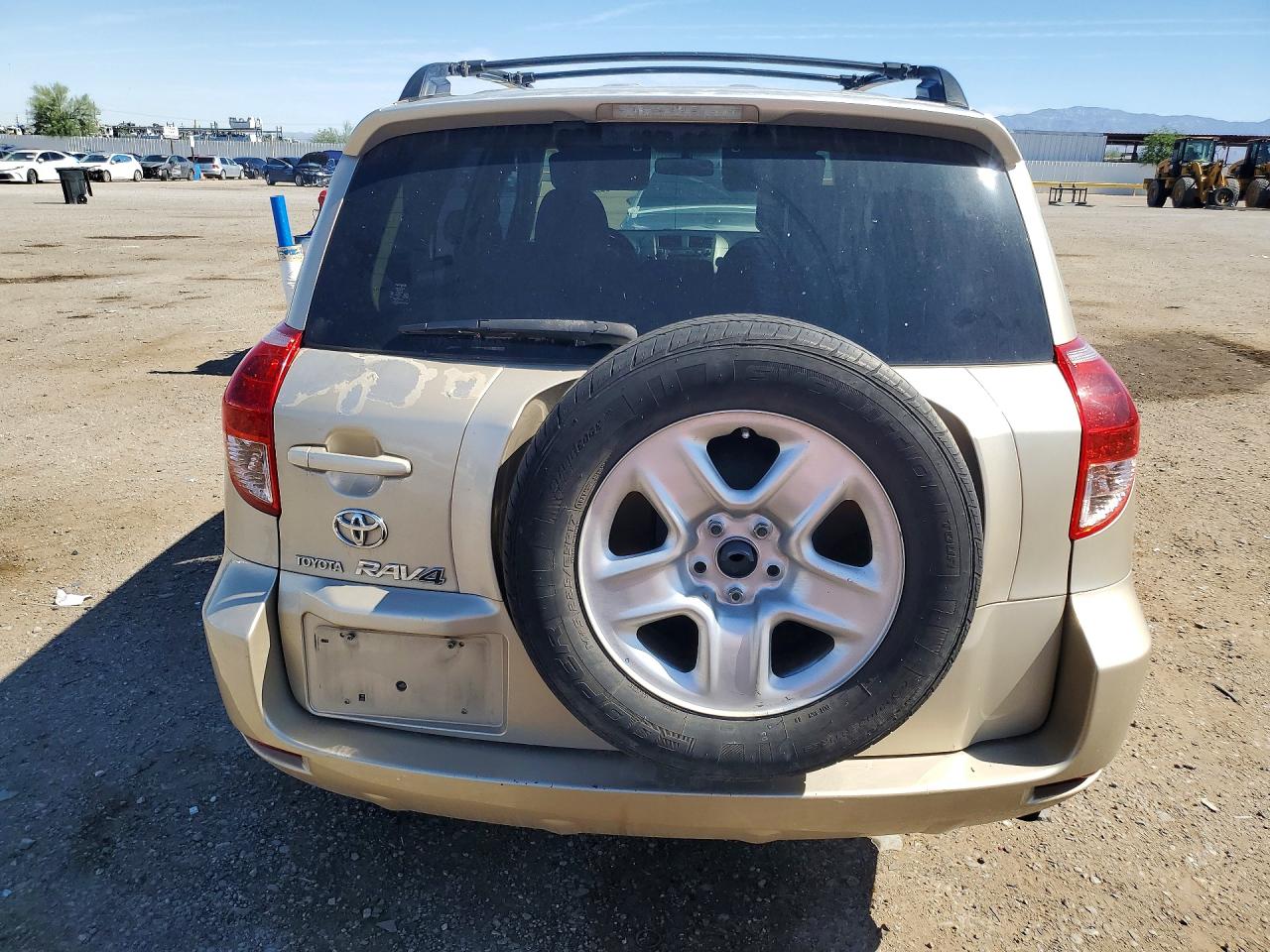 2008 Toyota Rav4 Base Gold vin: JTMZD33V985109012