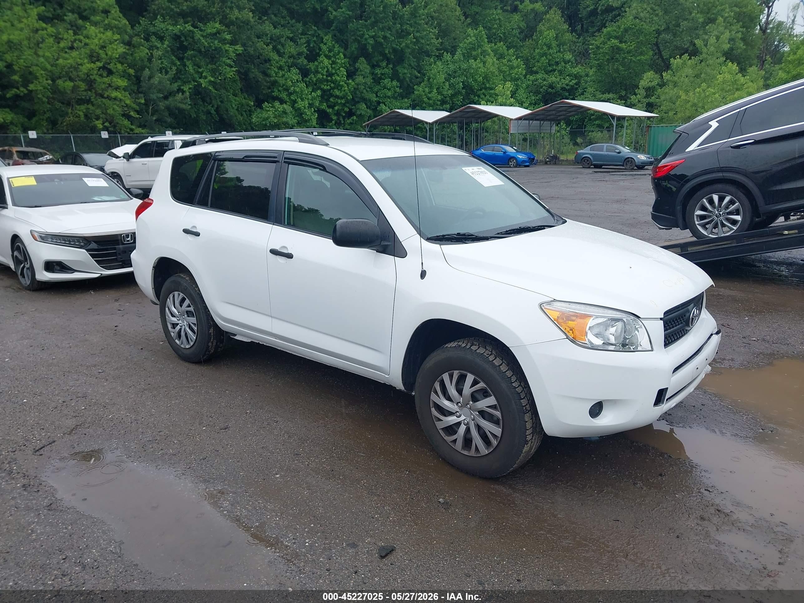 2008 Toyota Rav4   White vin: JTMZD33V986054636