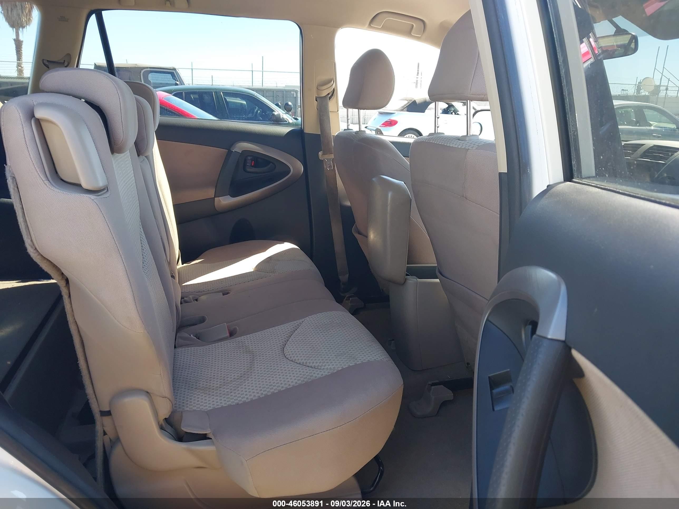 2008 Toyota Rav4   White vin: JTMZD33V986065684