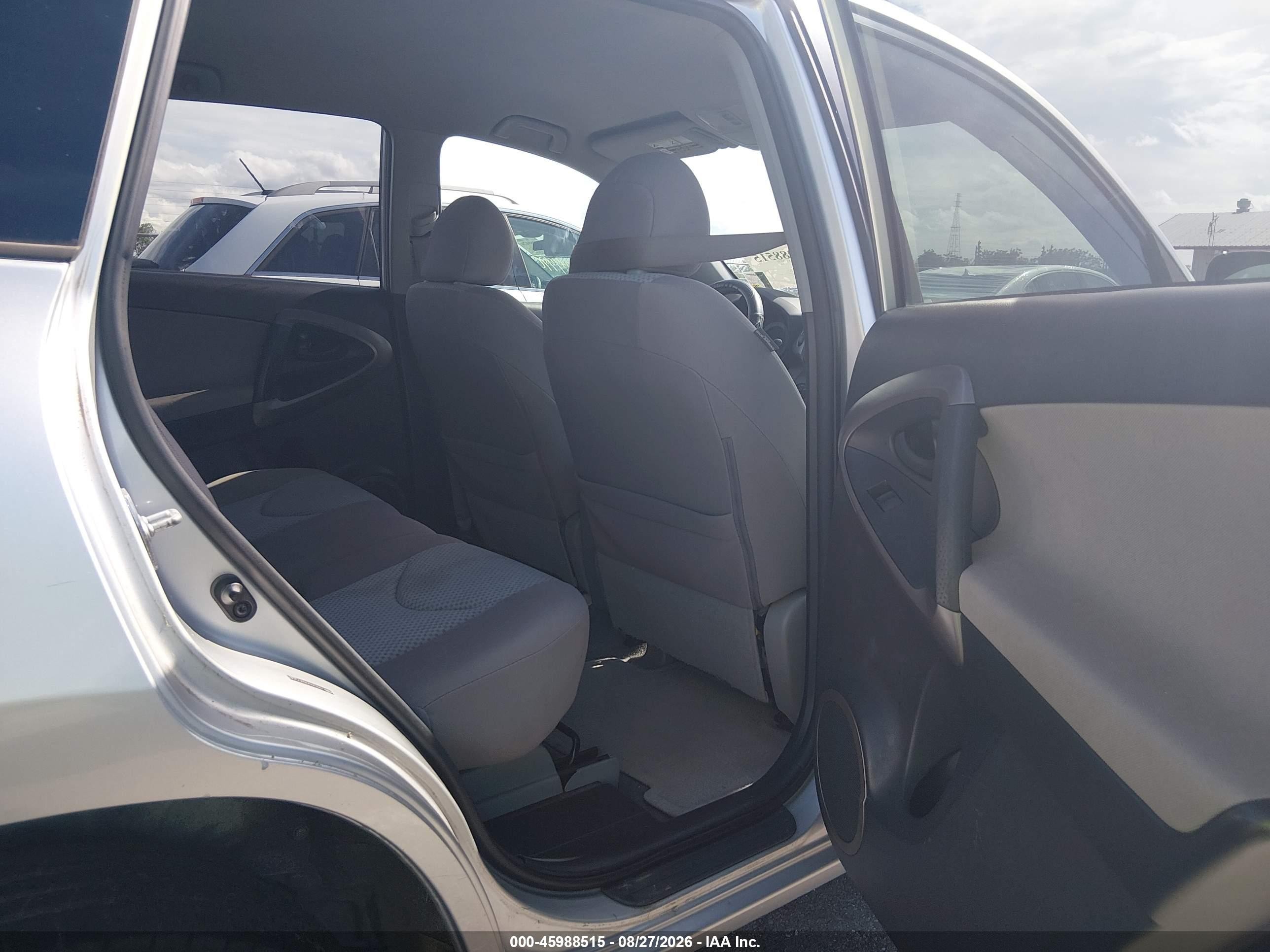 2008 Toyota Rav4   Silver vin: JTMZD33V986072747