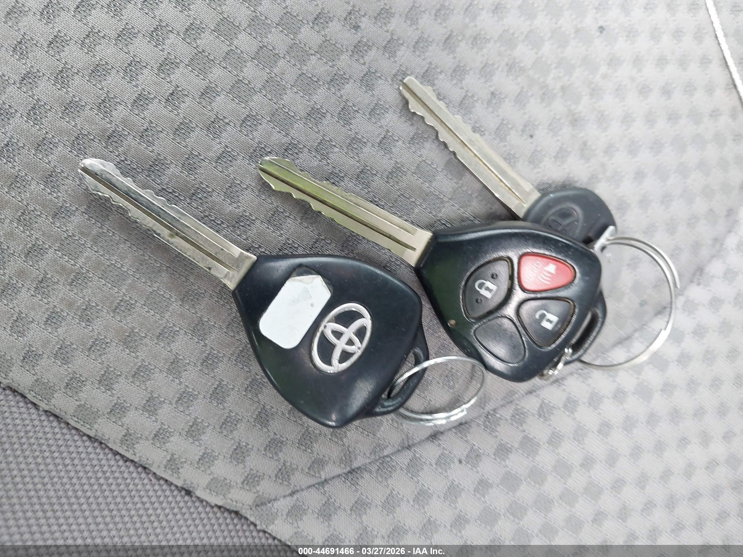 2008 Toyota Rav4 Черный vin: JTMZD33V986074367