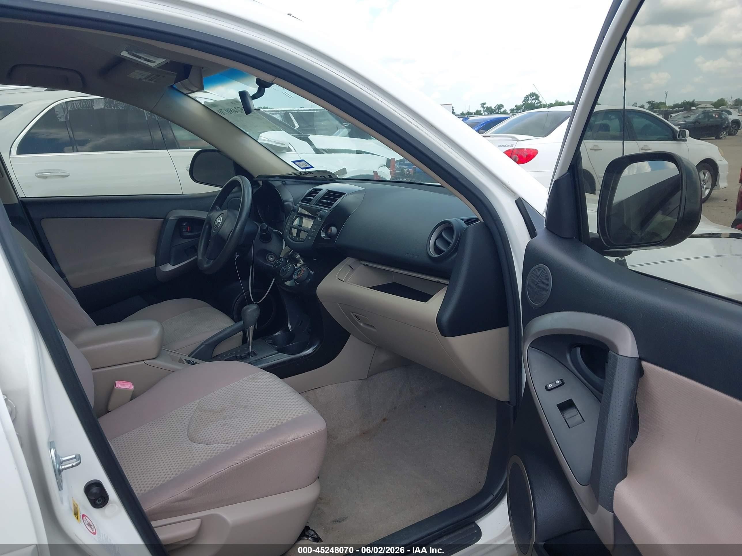 2008 Toyota Rav4 White vin: JTMZD33V986079276