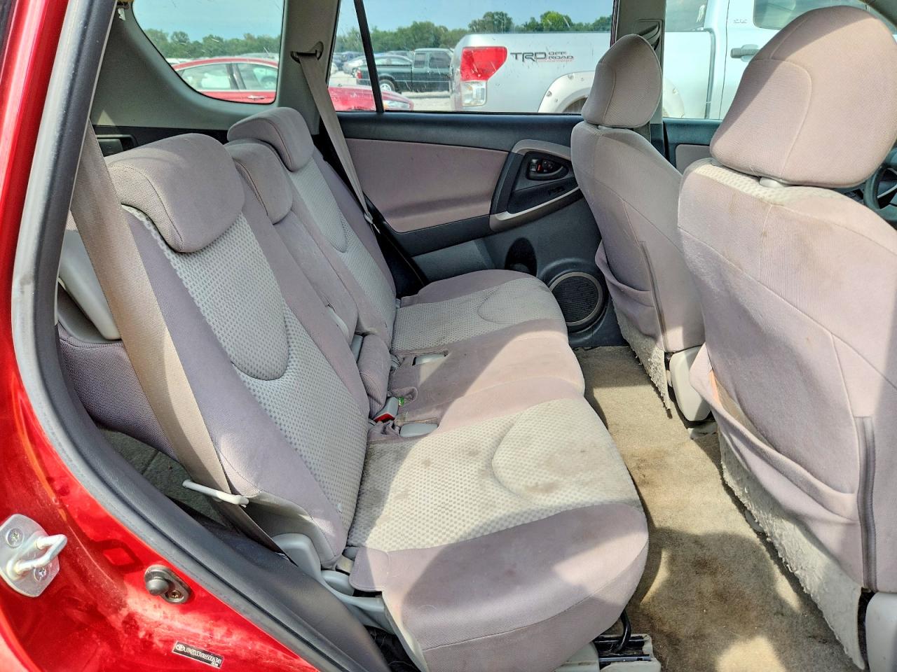 2006 Toyota Rav4 Base Red vin: JTMZD33VX65006341