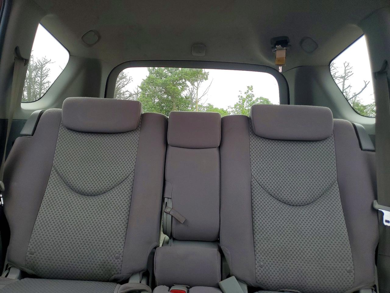 2006 Toyota Rav4 Base Red vin: JTMZD33VX65023382