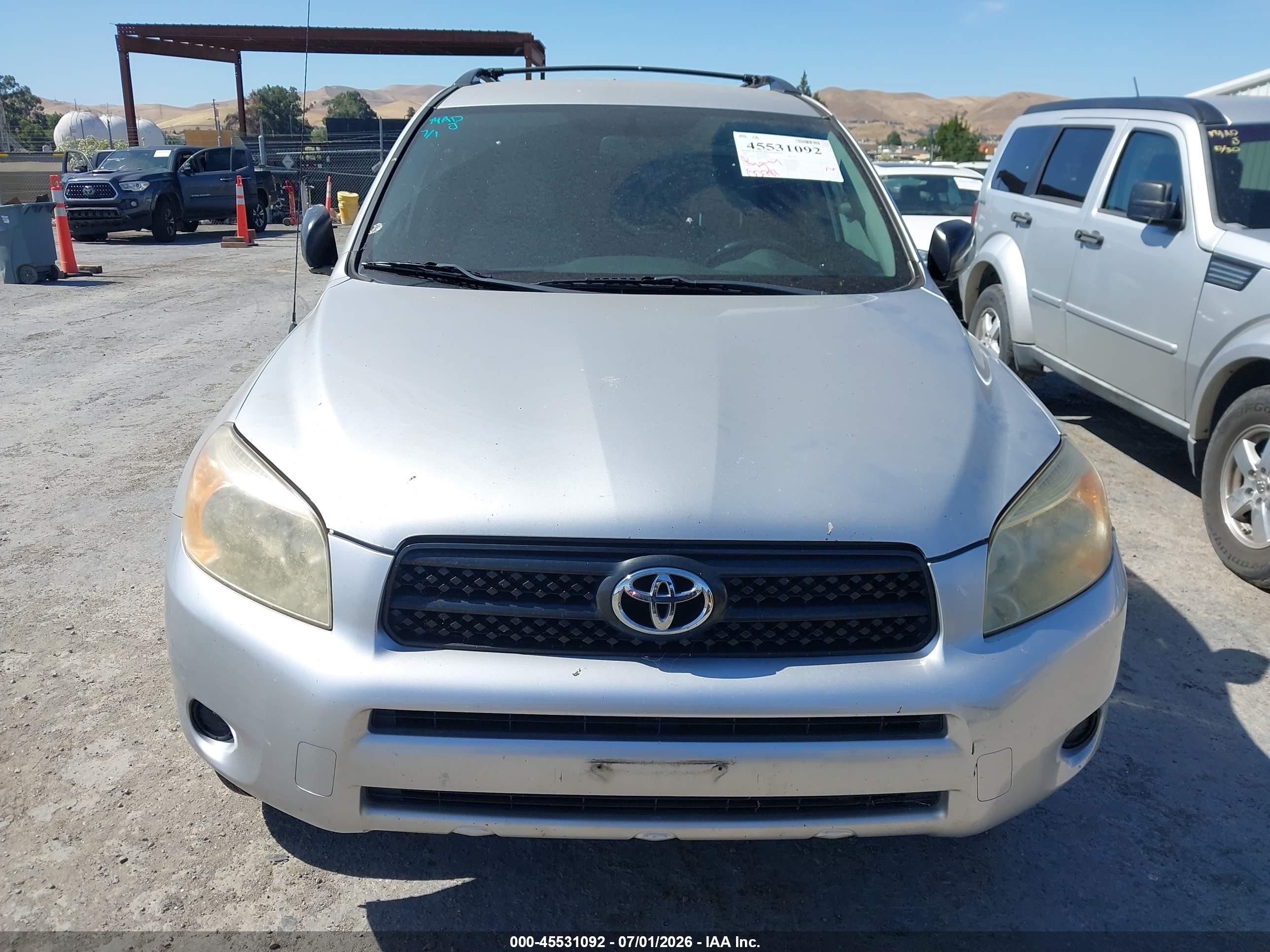 2007 Toyota Rav4   Silver vin: JTMZD33VX75061728