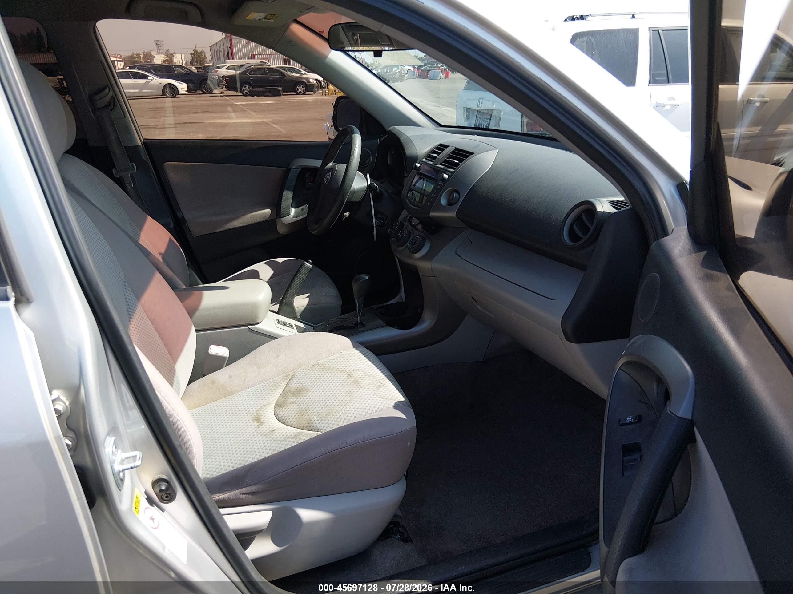 2007 Toyota Rav4   Gray vin: JTMZD33VX75074365