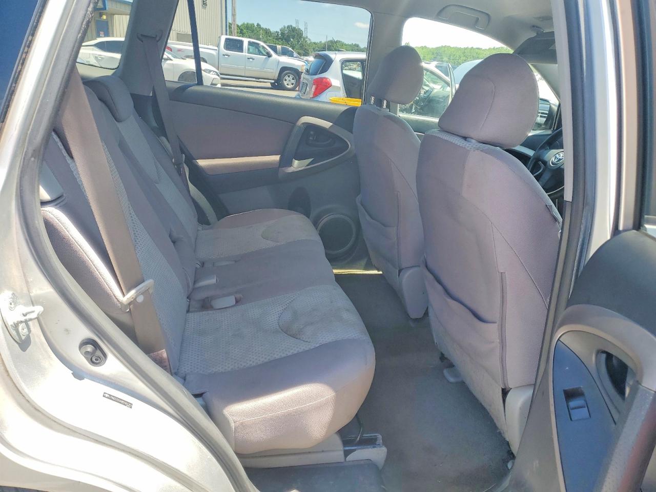 2008 Toyota Rav4 Base Silver vin: JTMZD33VX85081253