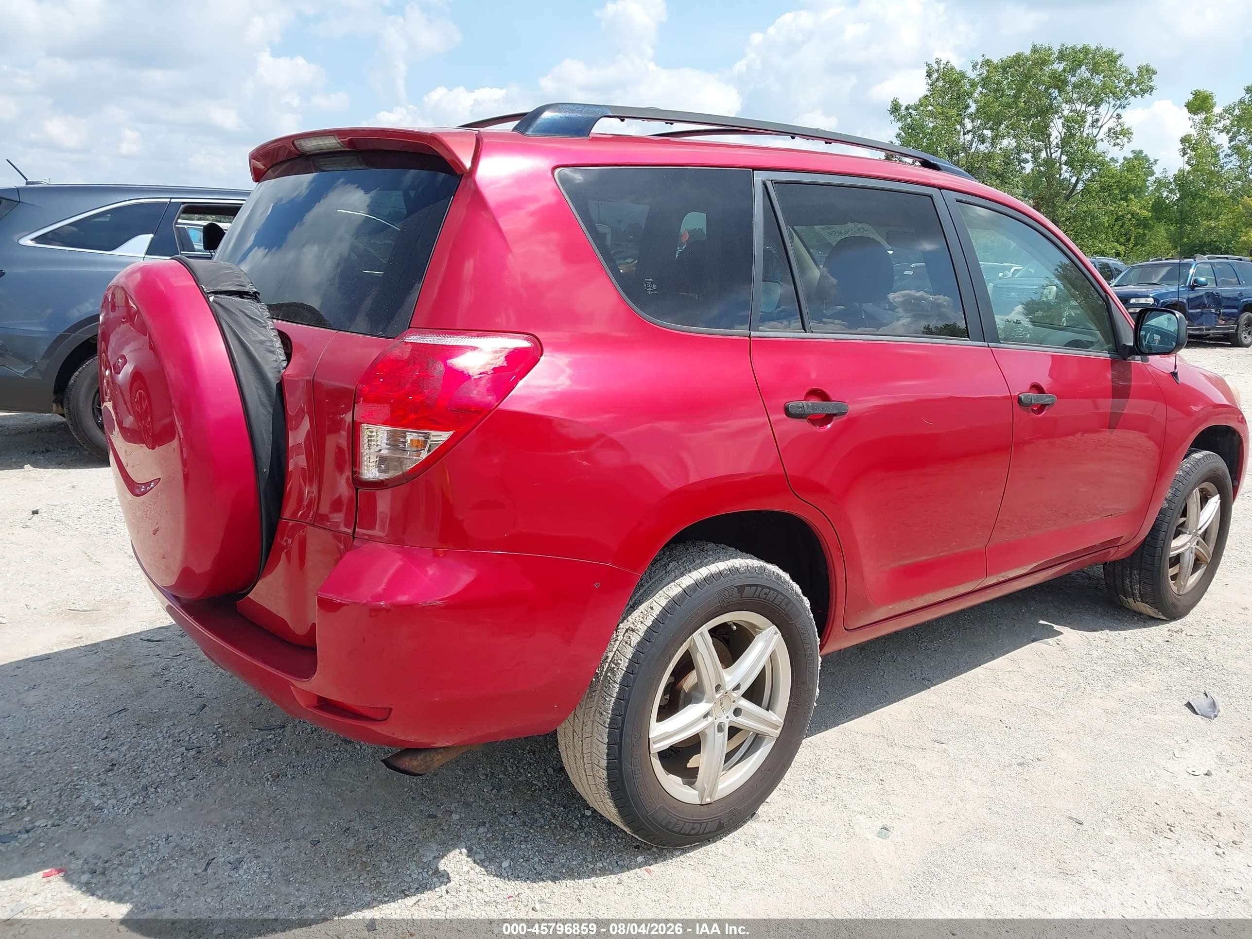 2008 Toyota Rav4   Red vin: JTMZD33VX85108824