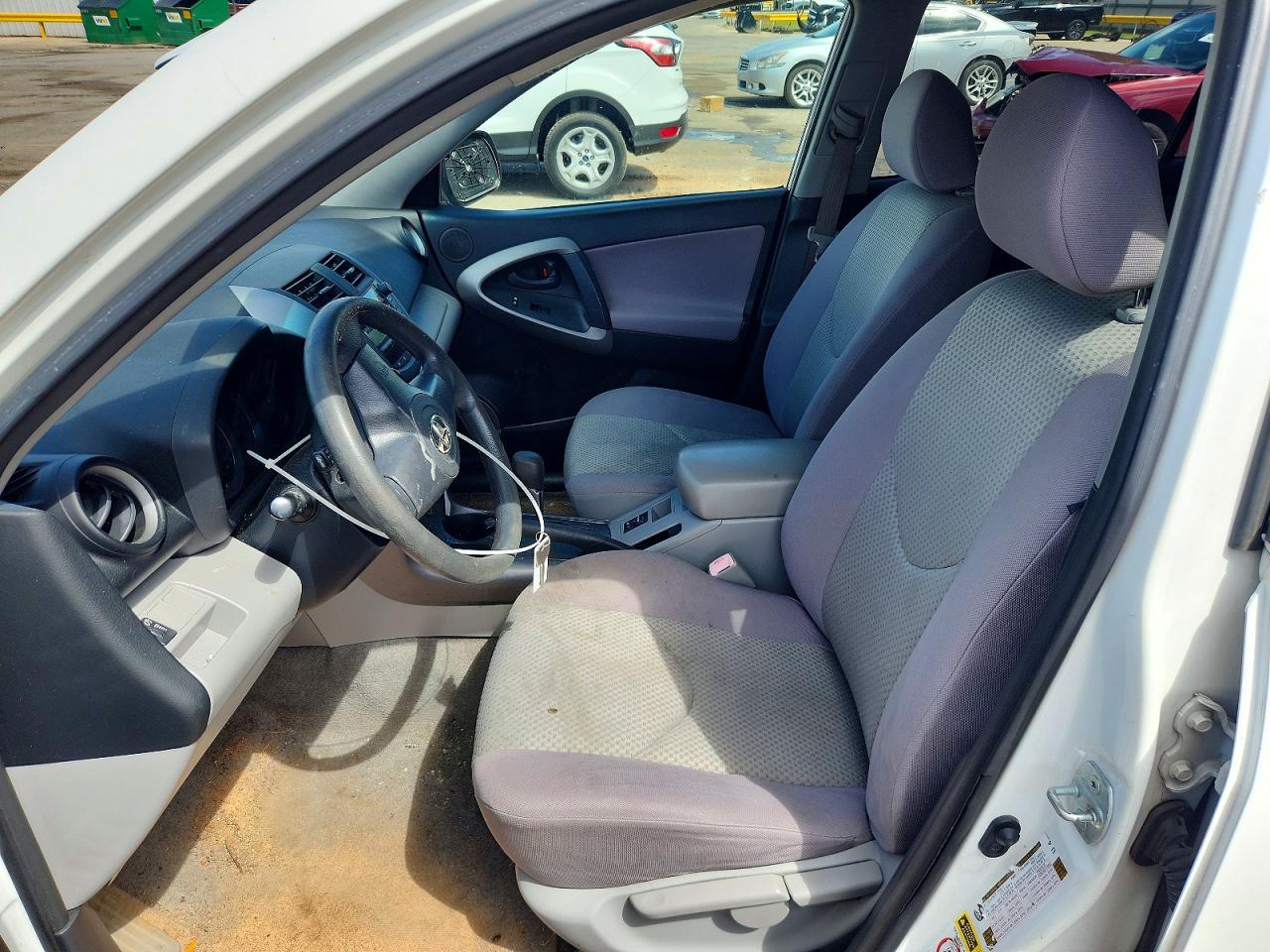 2008 Toyota Rav4 Base White vin: JTMZD33VX86054581