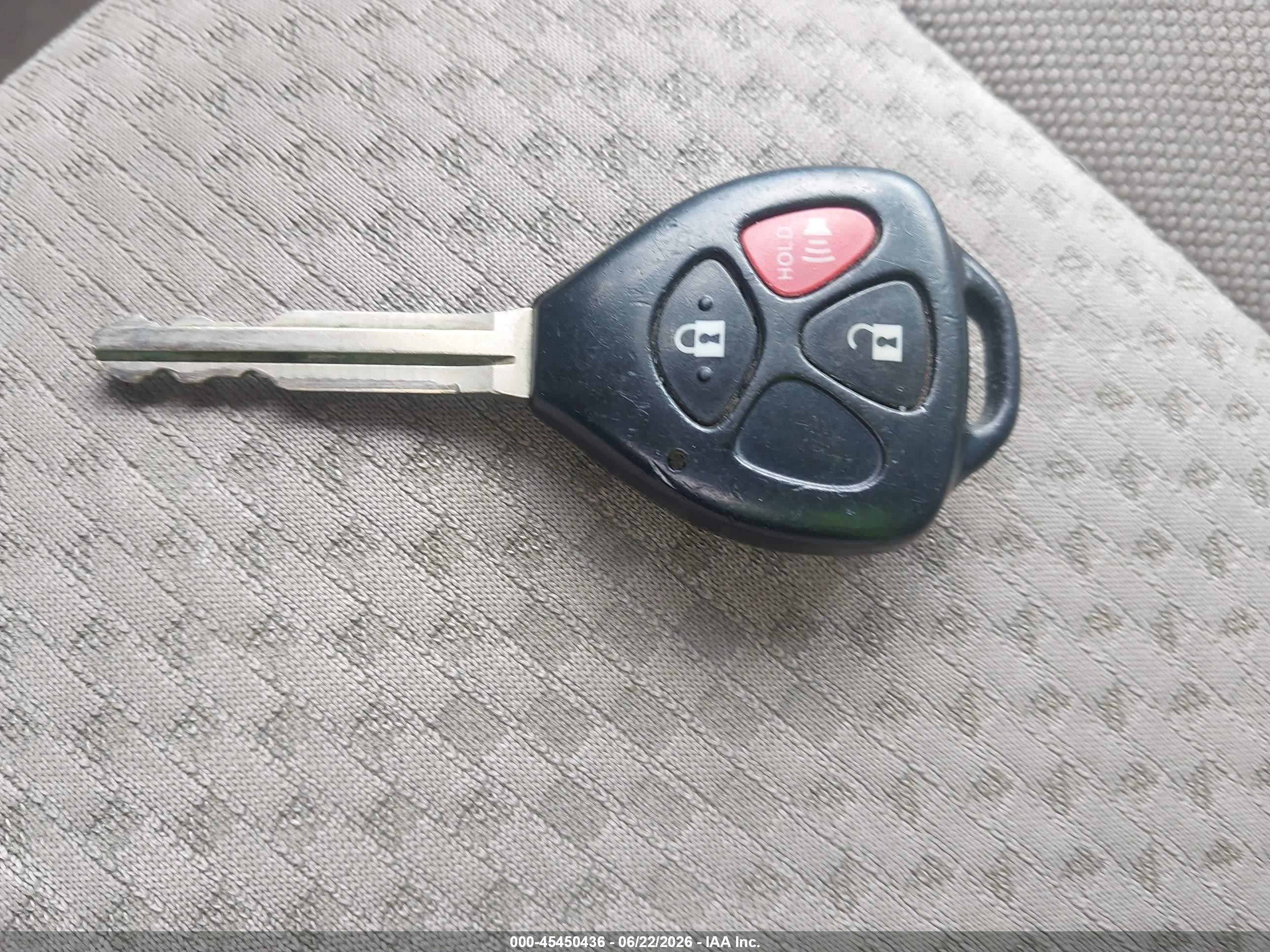 2008 Toyota Rav4   White vin: JTMZD33VX86055648