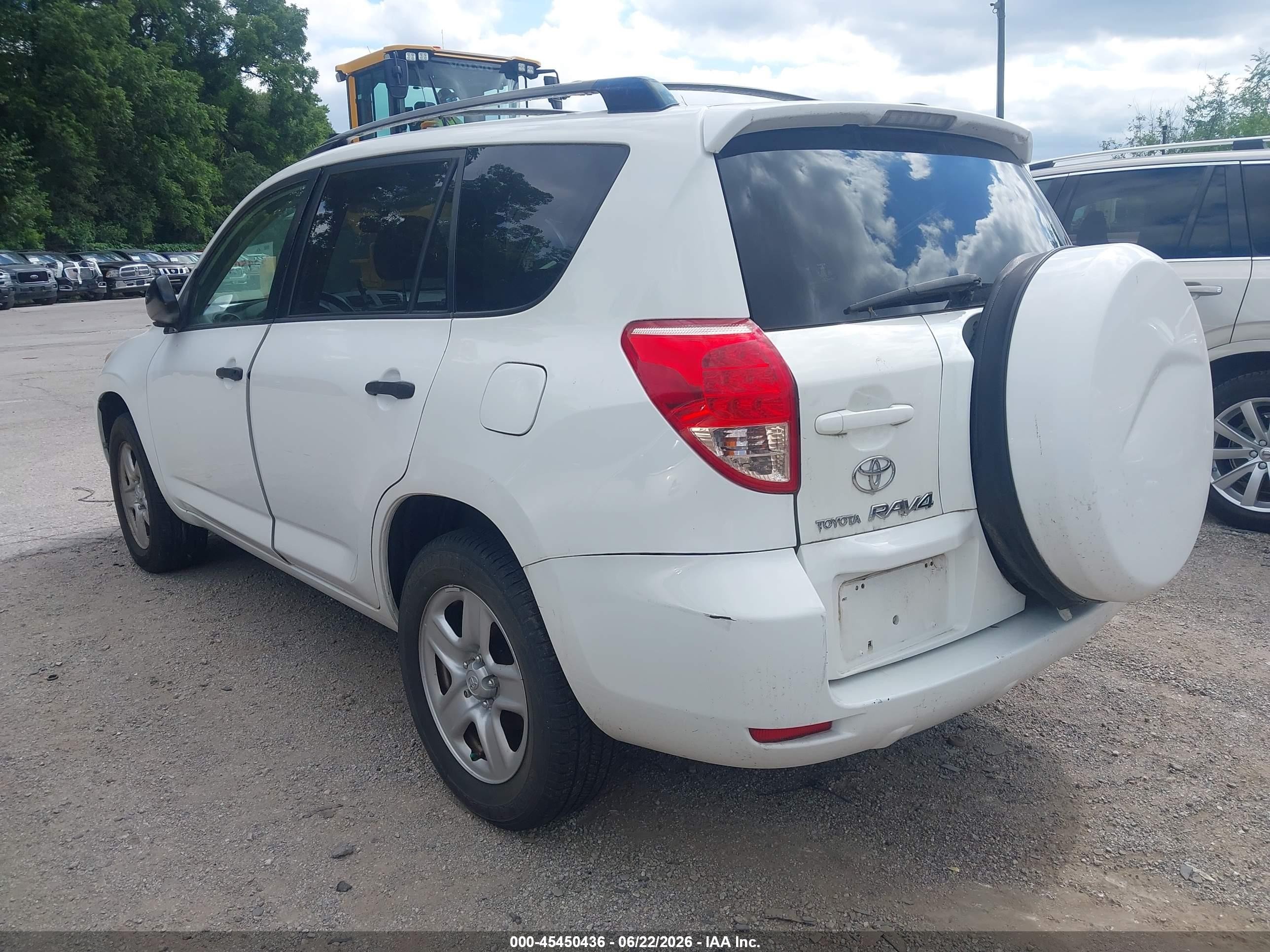 2008 Toyota Rav4   White vin: JTMZD33VX86055648