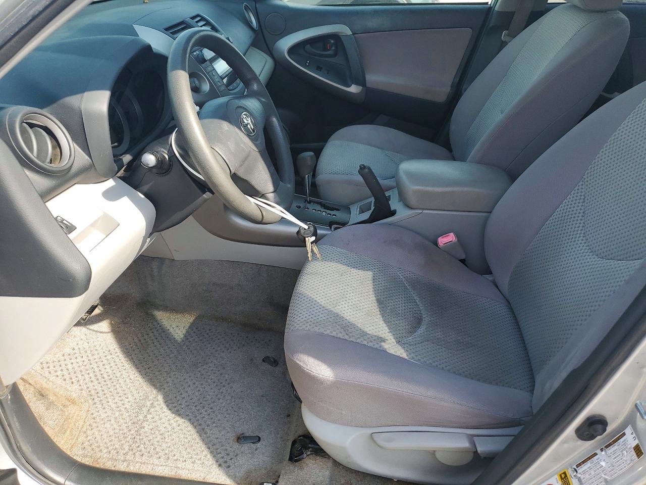 2008 Toyota Rav4 Base Silver vin: JTMZD33VX86065080