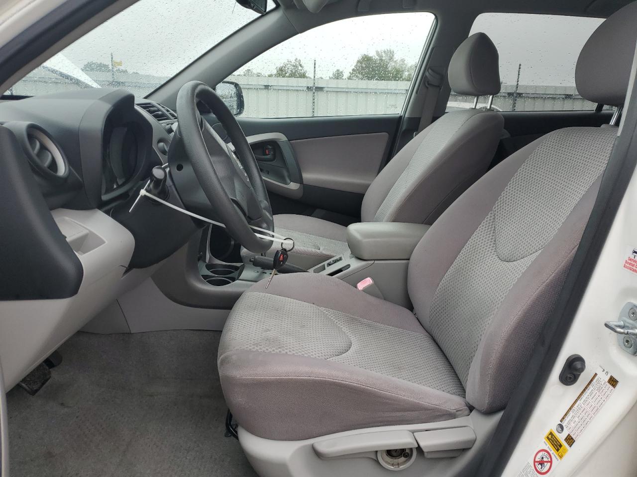 2008 Toyota Rav 4 White vin: JTMZD33VX86072501