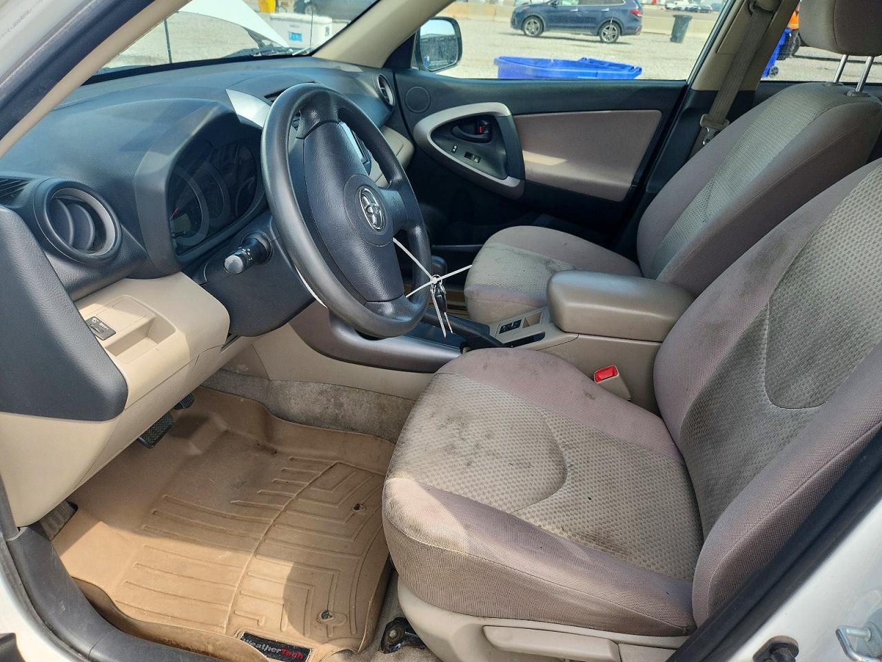 2008 Toyota Rav4 Base White vin: JTMZD33VX86073499