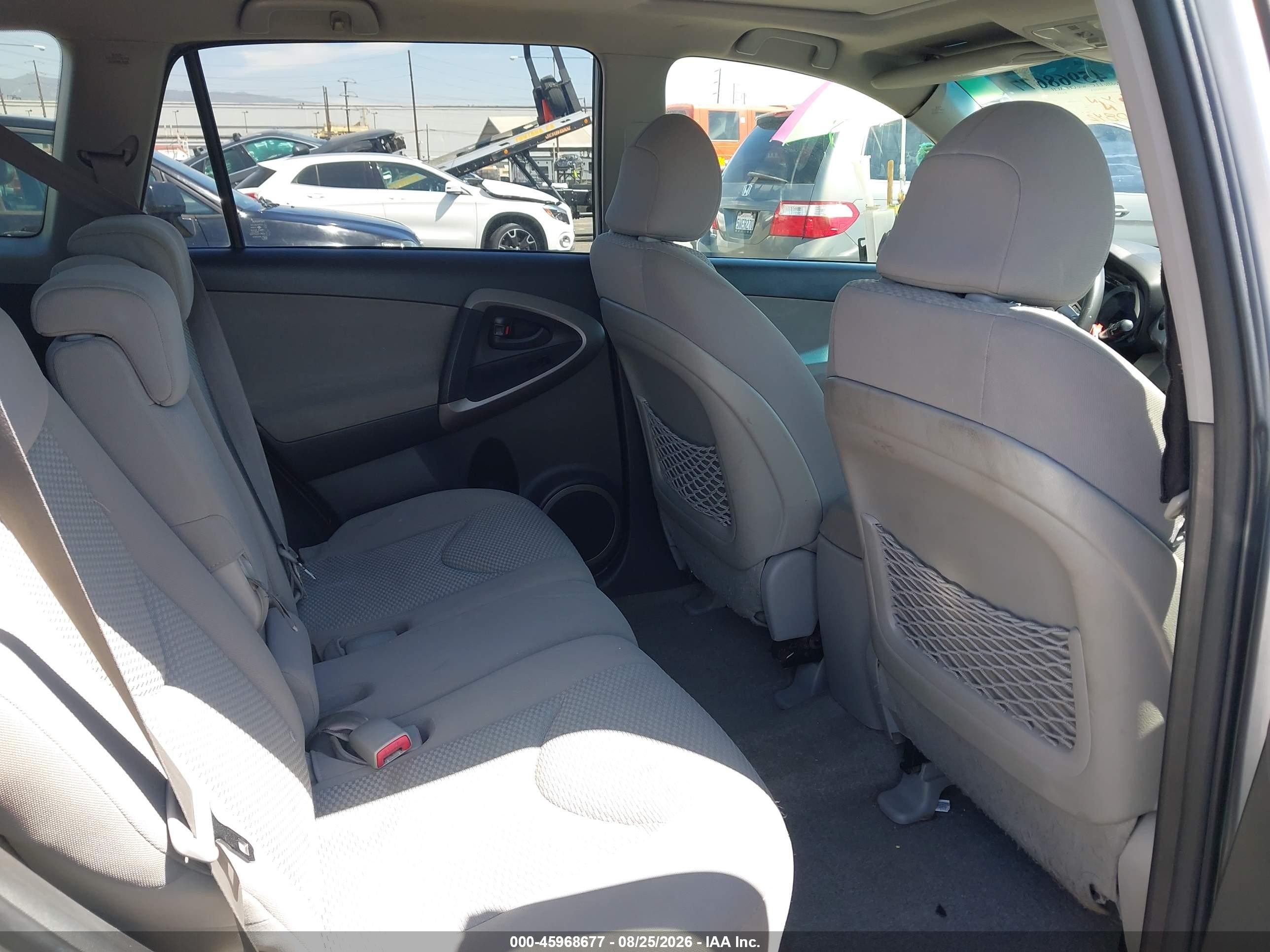 2007 Toyota Rav4 Limited Silver vin: JTMZD34V475035513