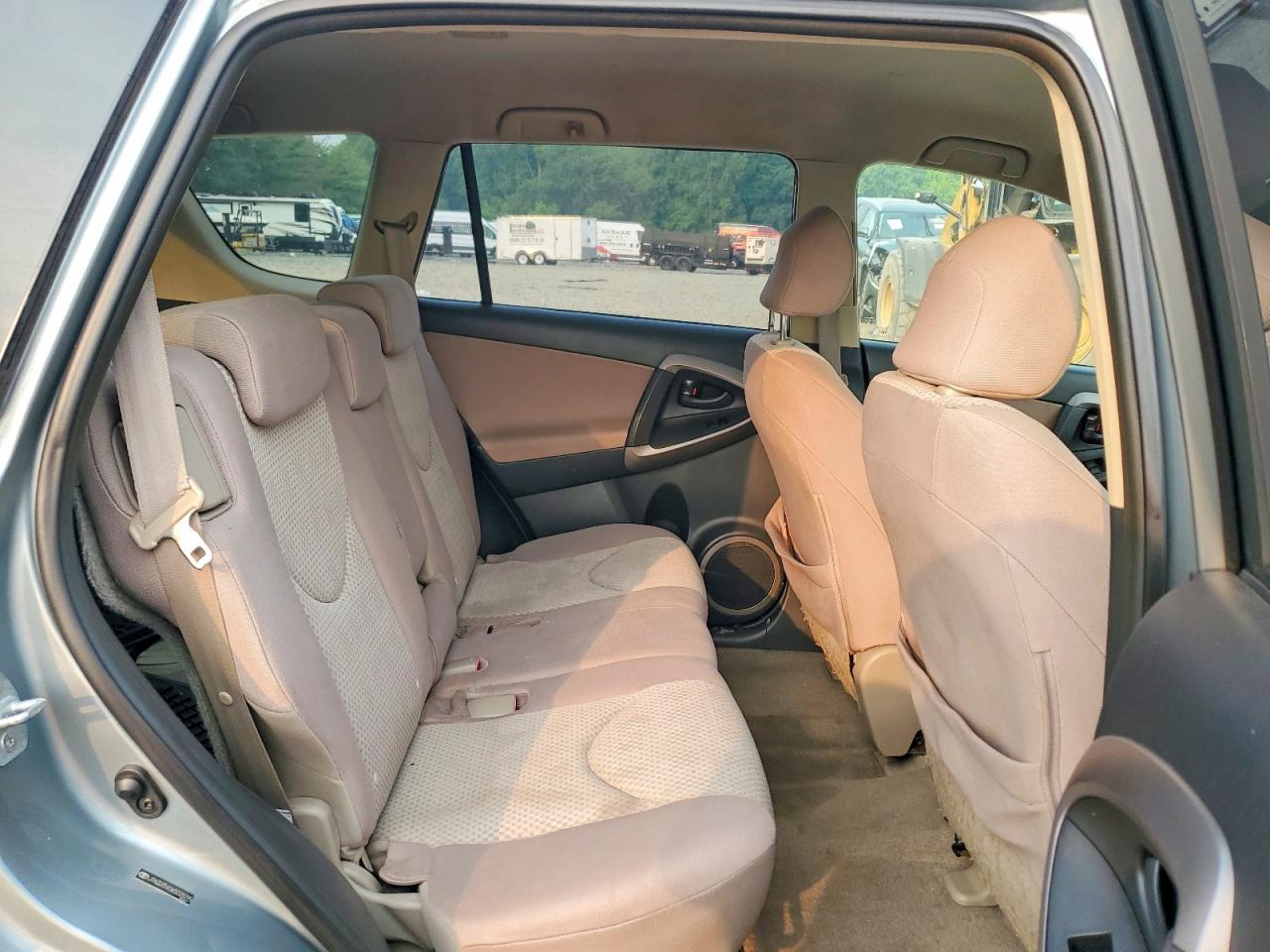 2006 Toyota Rav4 Base Gray vin: JTMZD35V065028295