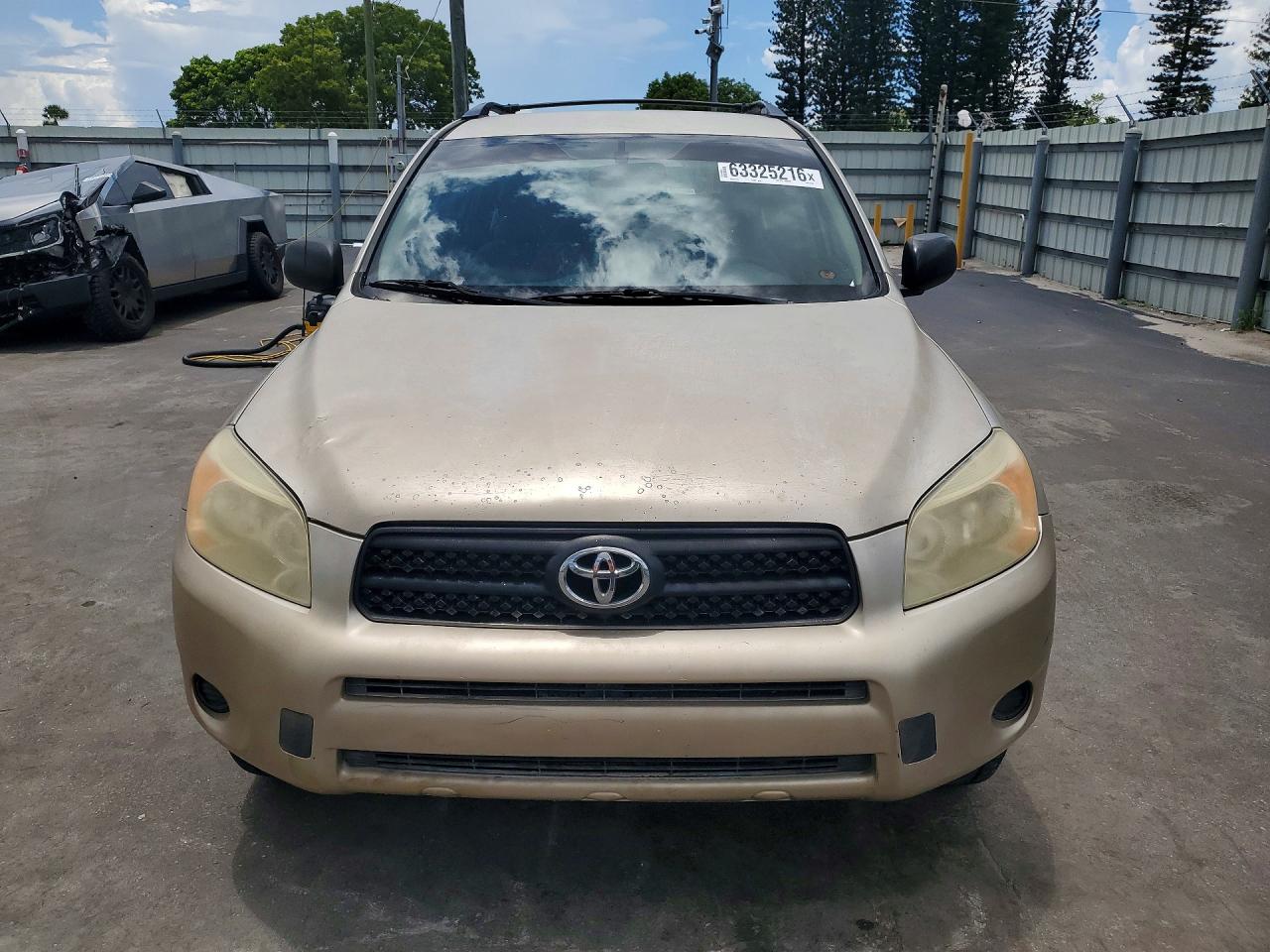 2007 Toyota Rav4 Base Beige vin: JTMZD35V375077380
