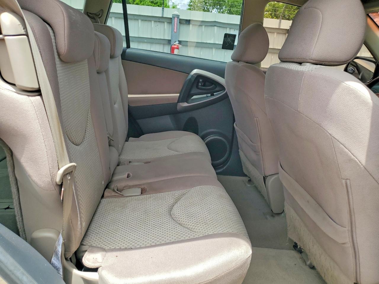 2007 Toyota Rav4 Base Beige vin: JTMZD35V375077380