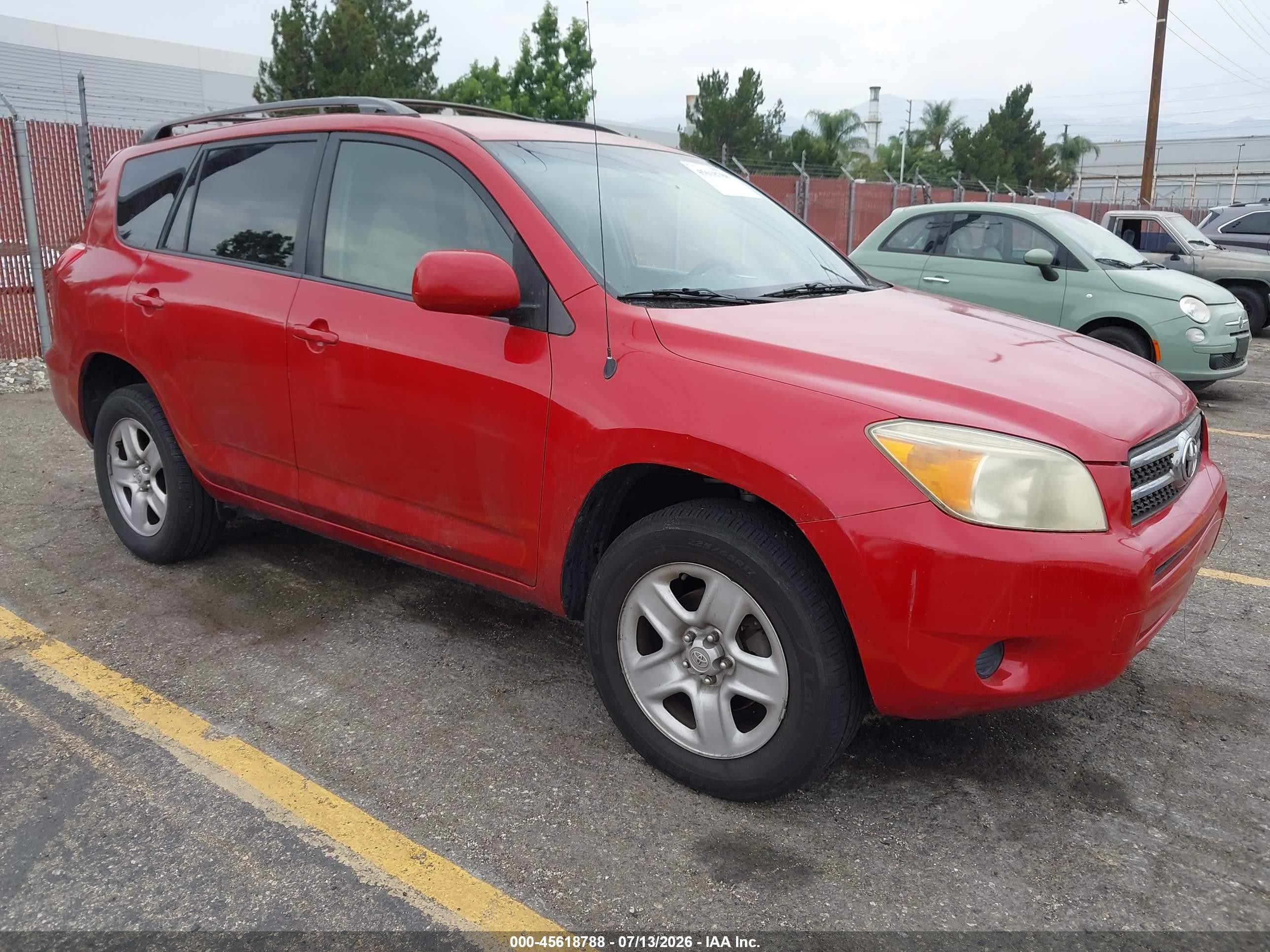 2007 Toyota Rav4   Красный vin: JTMZD35V775071873