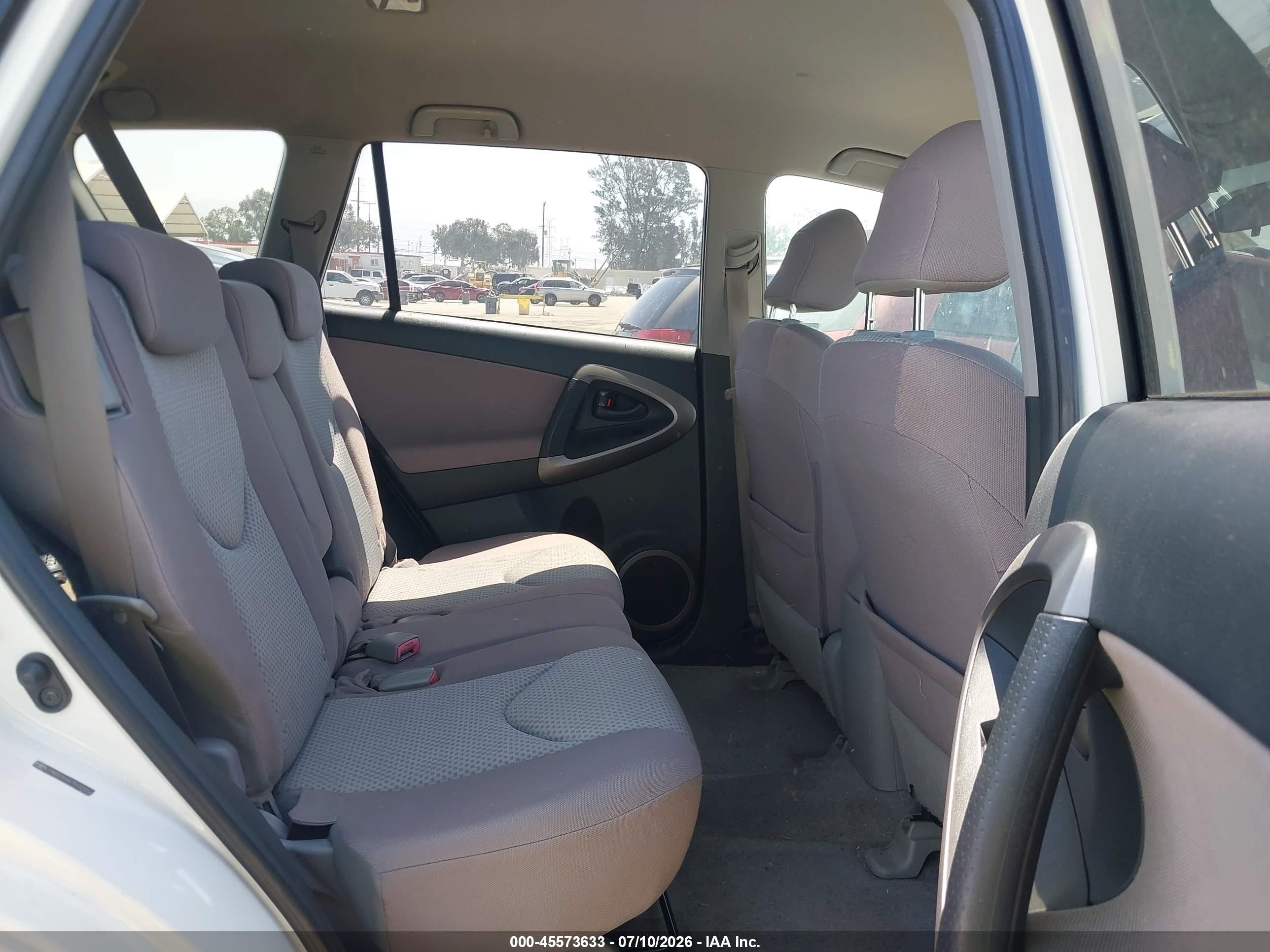 2007 Toyota Rav4 Белый vin: JTMZD35V875033956