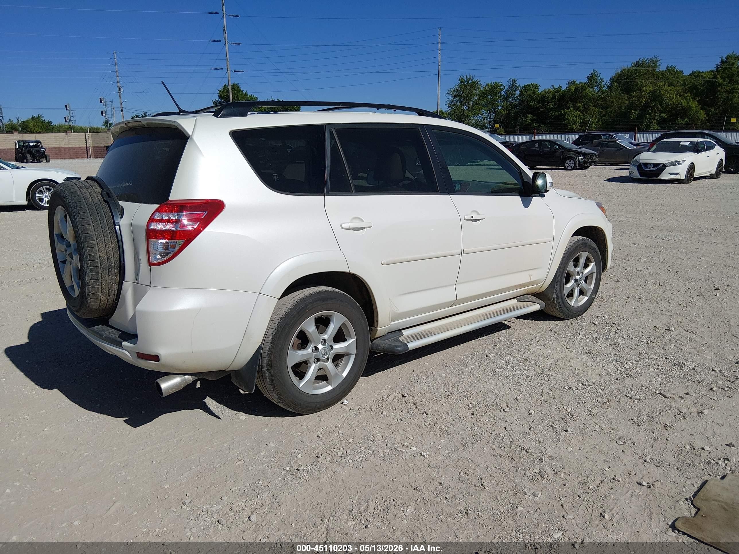 2009 Toyota Rav4 Limited White vin: JTMZF31V495011293
