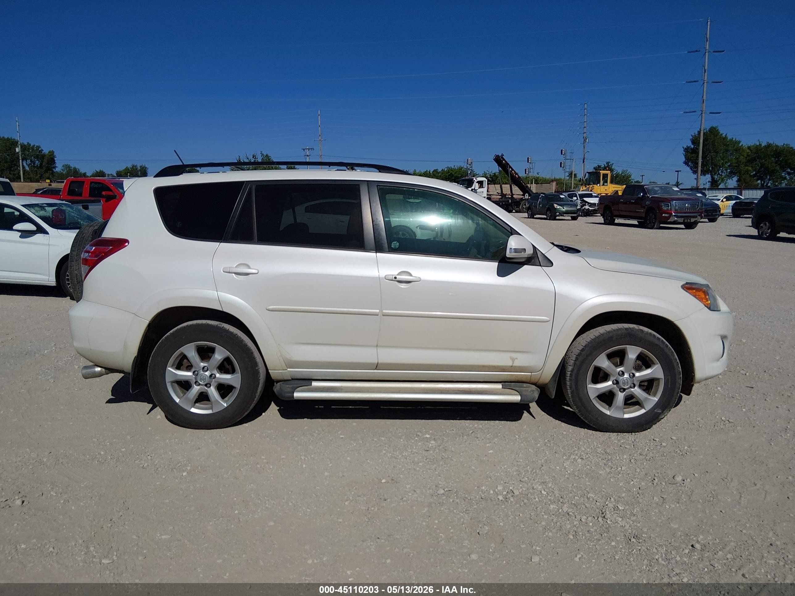 2009 Toyota Rav4 Limited White vin: JTMZF31V495011293