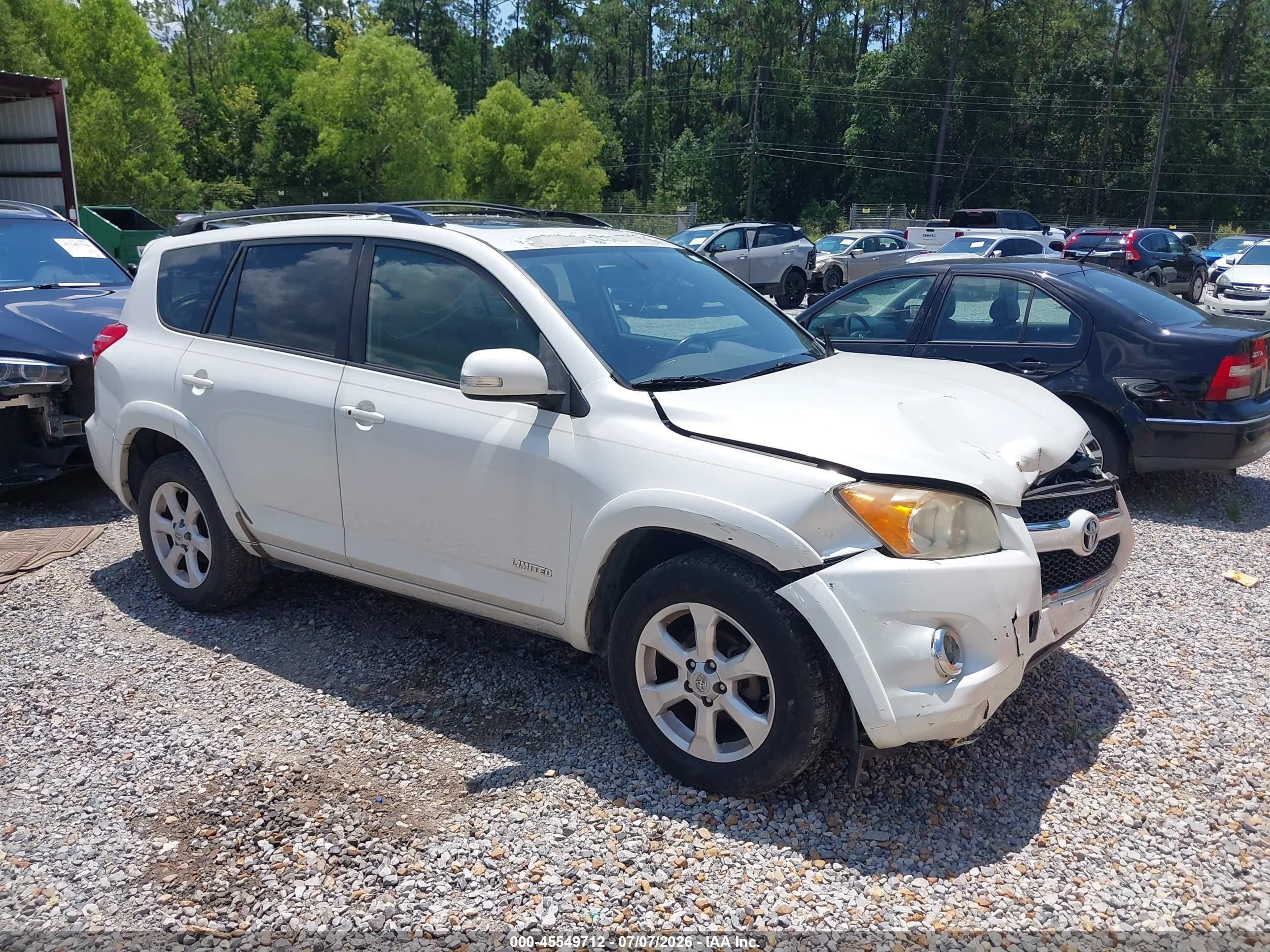 2009 Toyota Rav4 Limited White vin: JTMZF31V995013556
