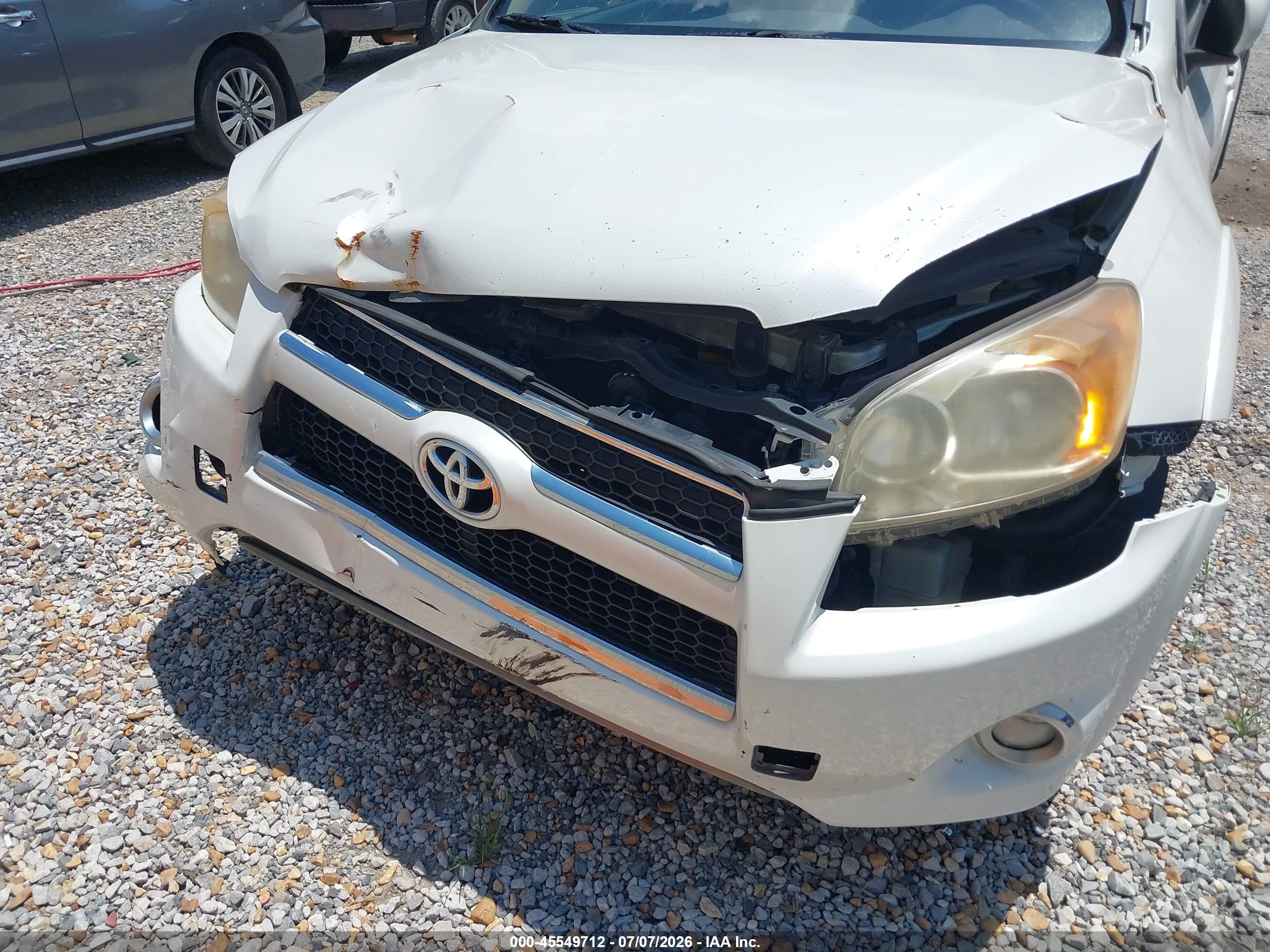 2009 Toyota Rav4 Limited White vin: JTMZF31V995013556