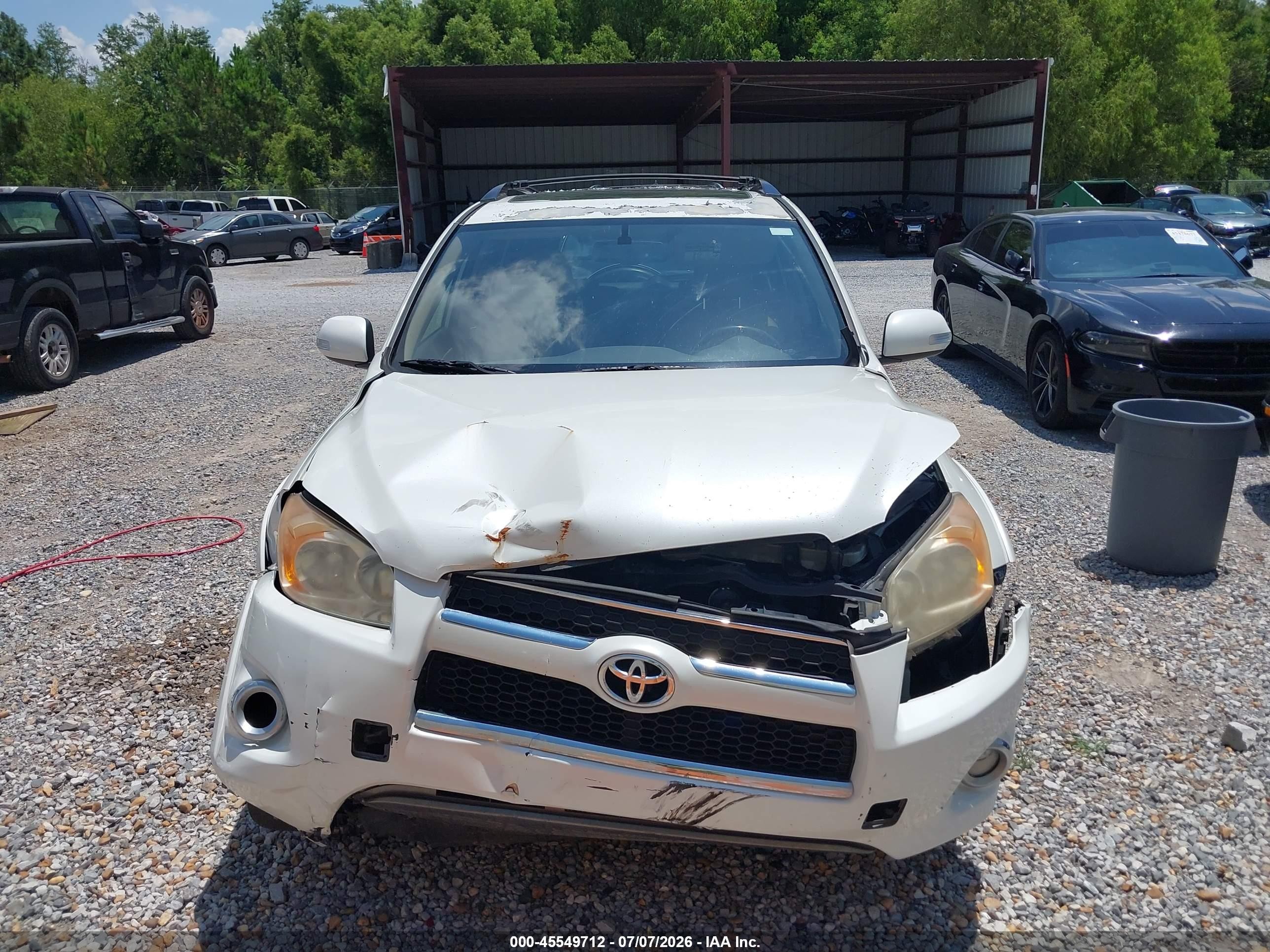 2009 Toyota Rav4 Limited White vin: JTMZF31V995013556