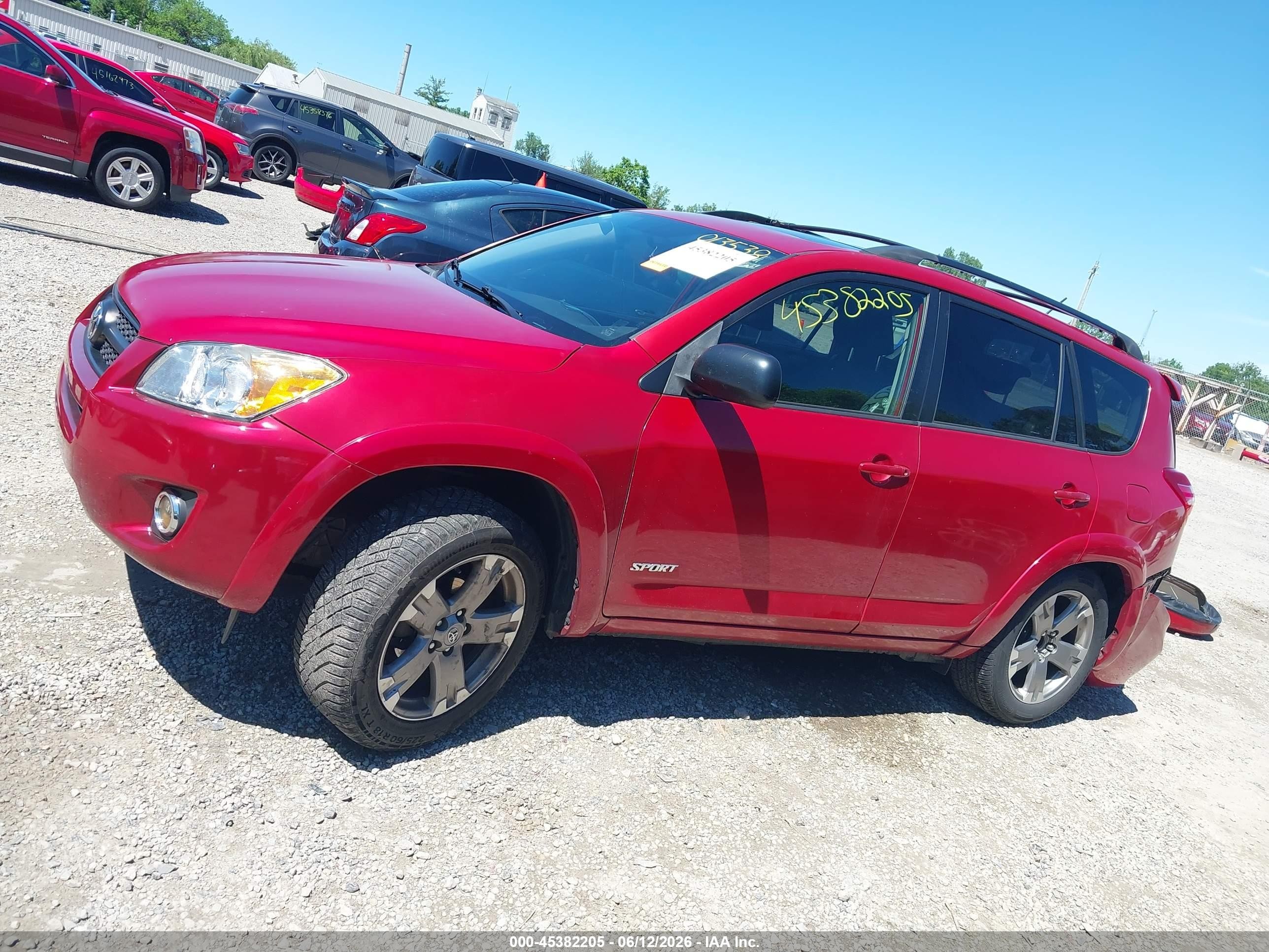2009 Toyota Rav4 Sport Red vin: JTMZF32V995013538