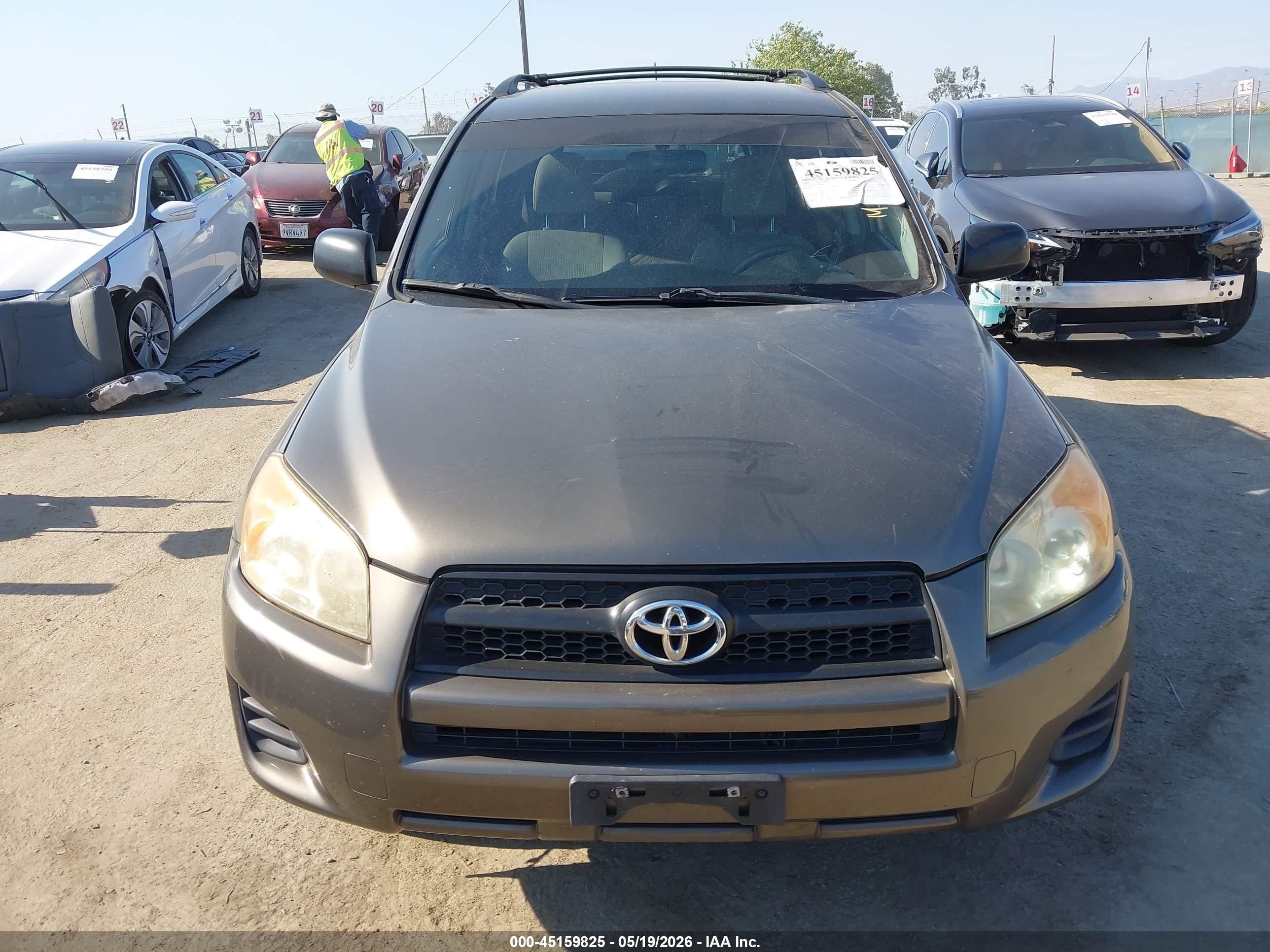 2009 Toyota Rav4   Tan vin: JTMZF33V095003124