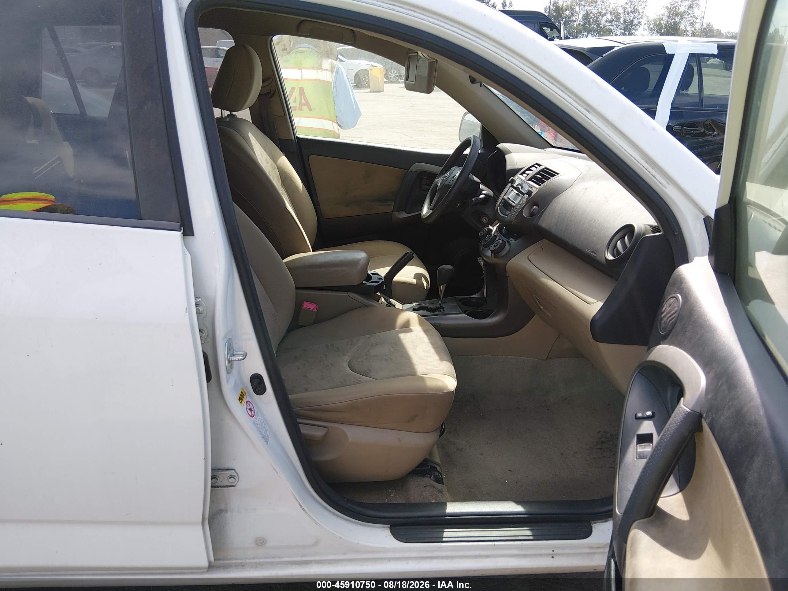 2009 Toyota Rav4   White vin: JTMZF33V09D005350