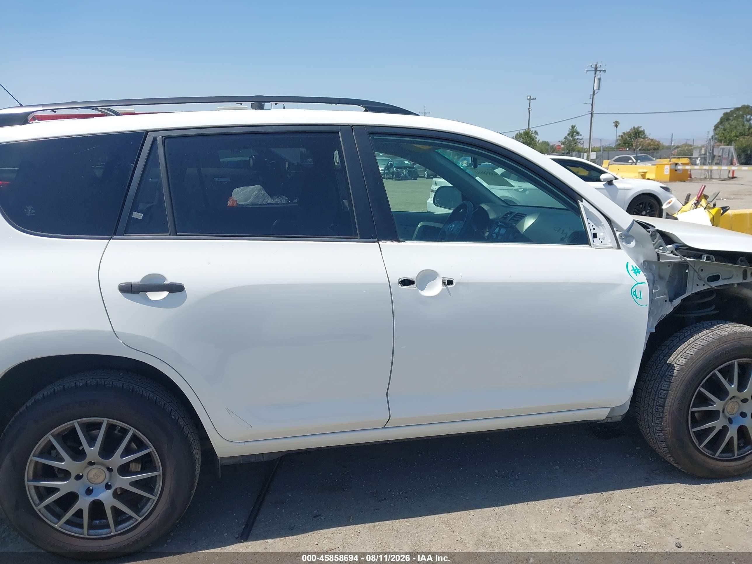 2009 Toyota Rav4   Белый vin: JTMZF33V09D010760