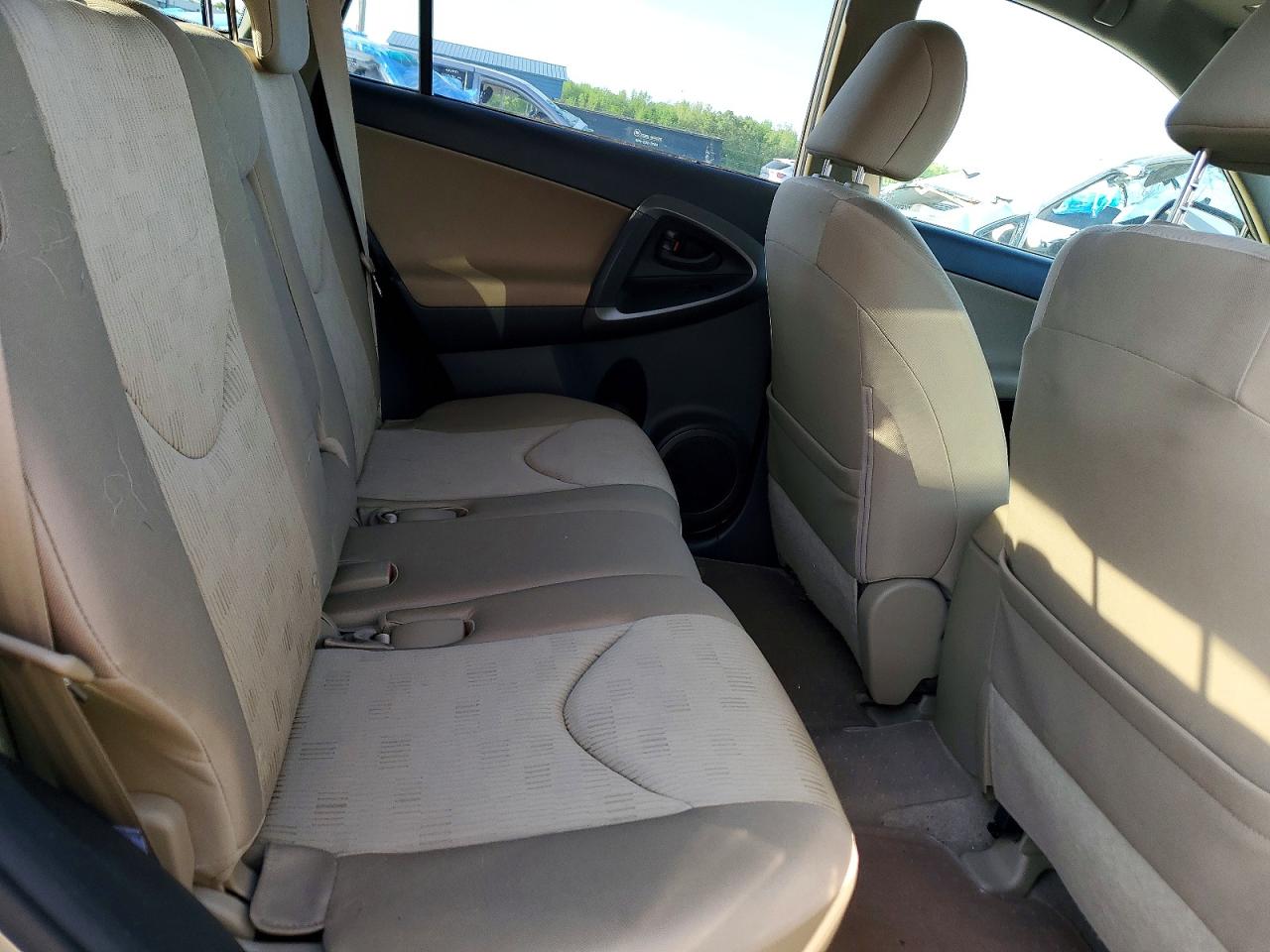 2009 Toyota Rav4 Base Tan vin: JTMZF33V09D014517