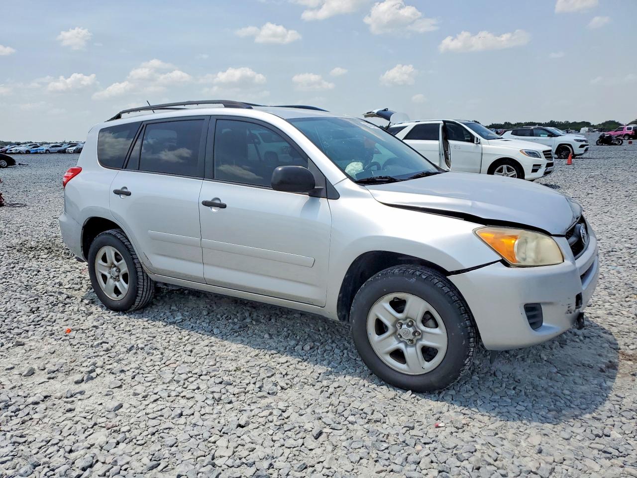 2009 Toyota Rav4 Base Silver vin: JTMZF33V195009112
