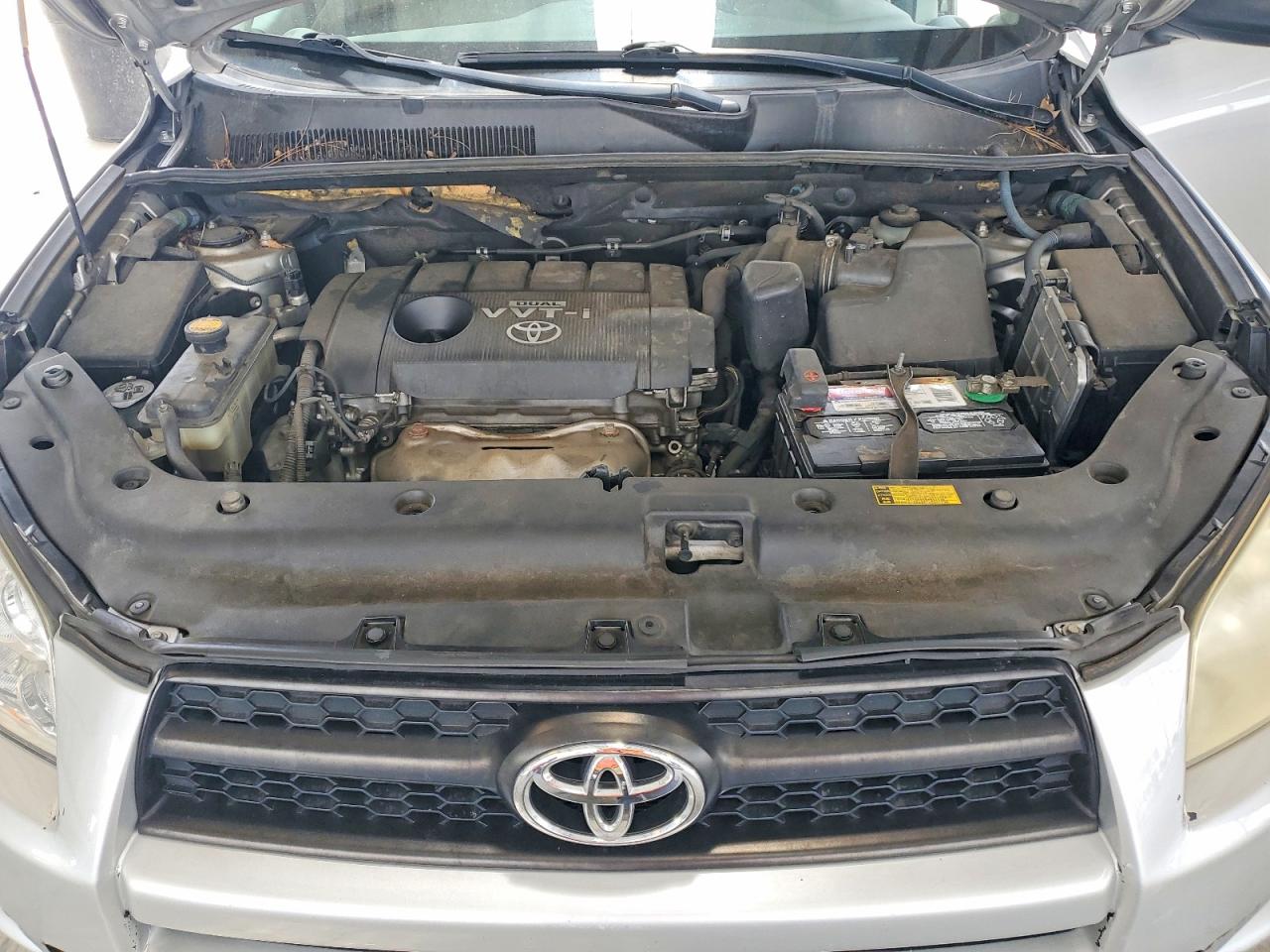 2009 Toyota Rav4 Base Silver vin: JTMZF33V195009255