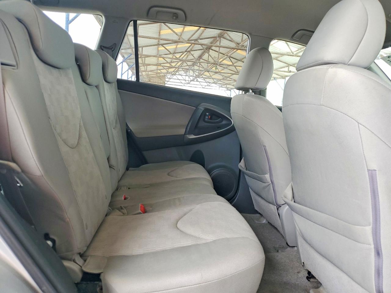 2009 Toyota Rav4 Base Silver vin: JTMZF33V195009255