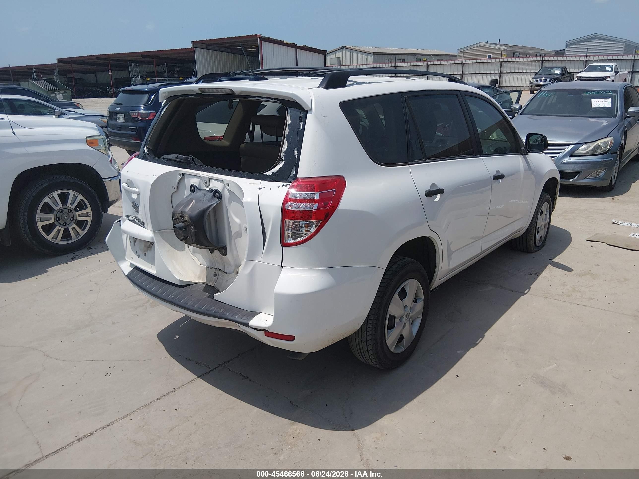 2009 Toyota Rav4   White vin: JTMZF33V19D000450