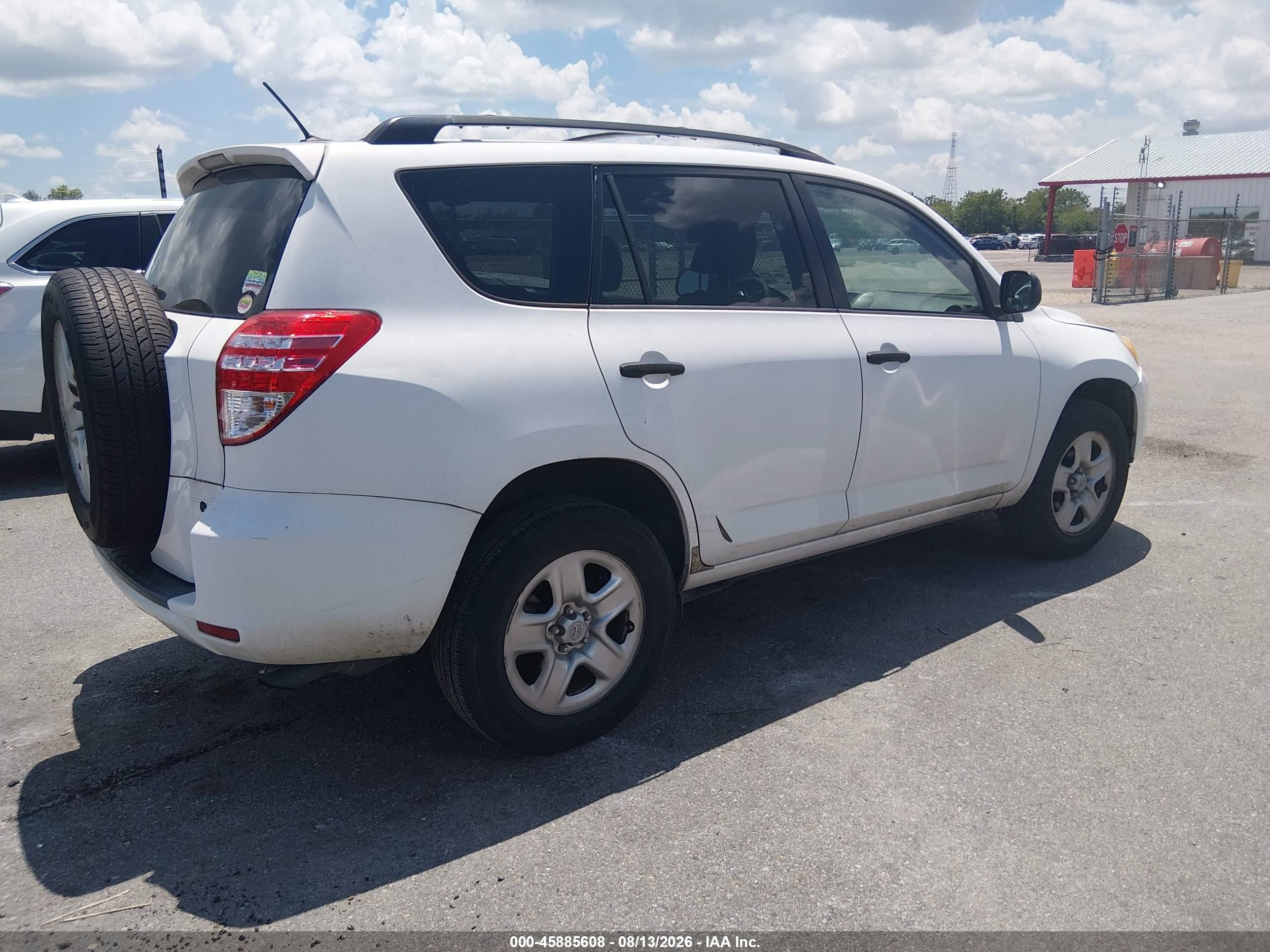 2009 Toyota Rav4   White vin: JTMZF33V19D005163