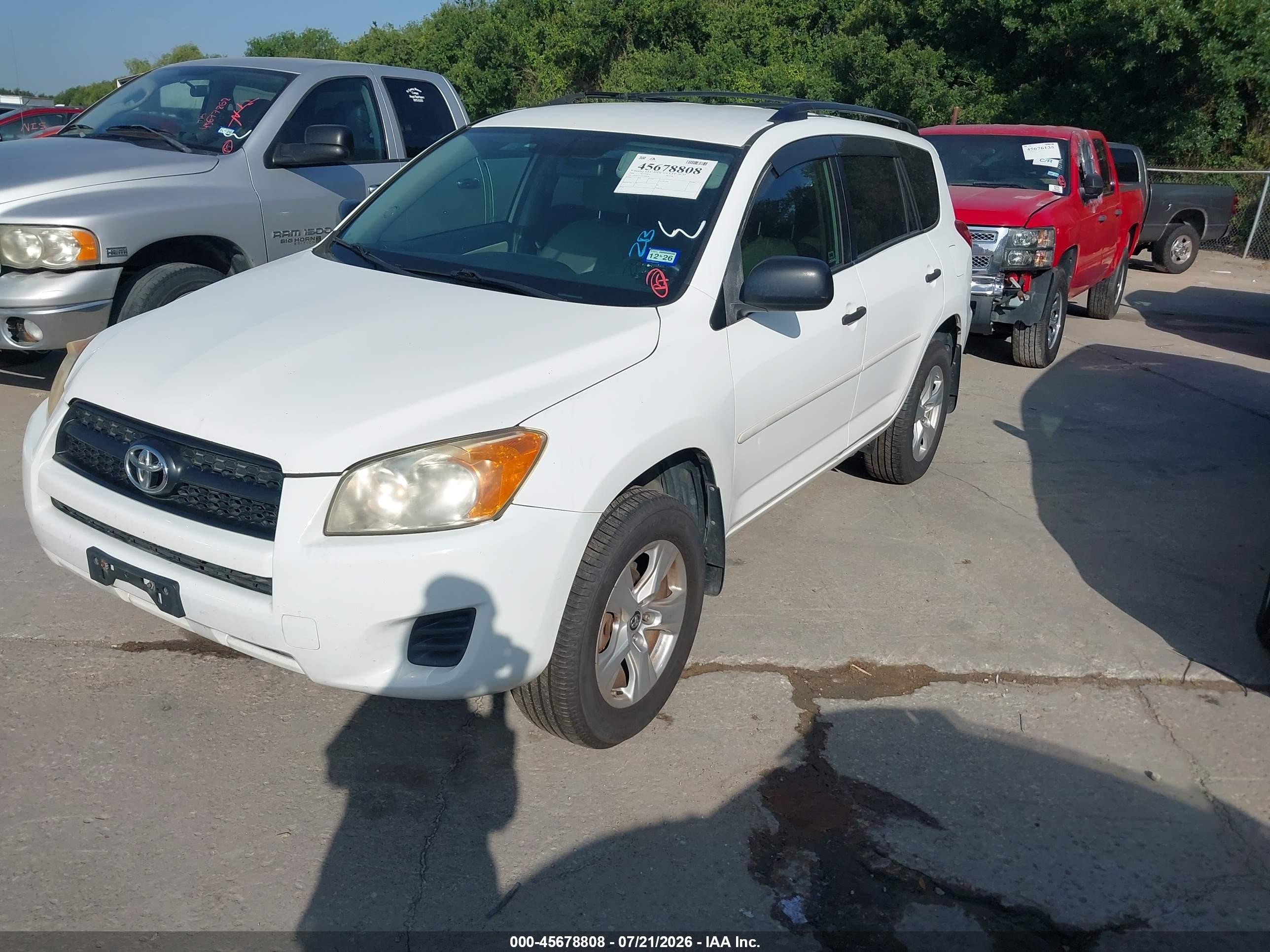 2009 Toyota Rav4   White vin: JTMZF33V19D006054